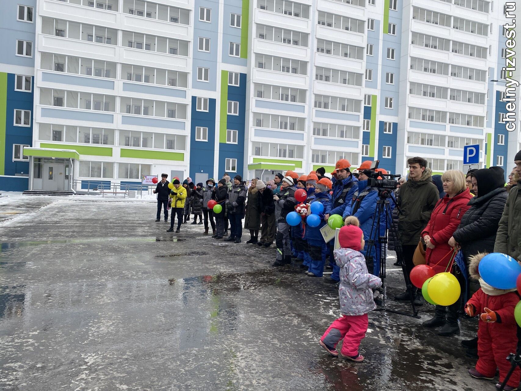 Домкор нижнекамск. Сотрудник Набережные Челны. Ярче Челны. Домкор Набережные Челны. Детский дом кушают.