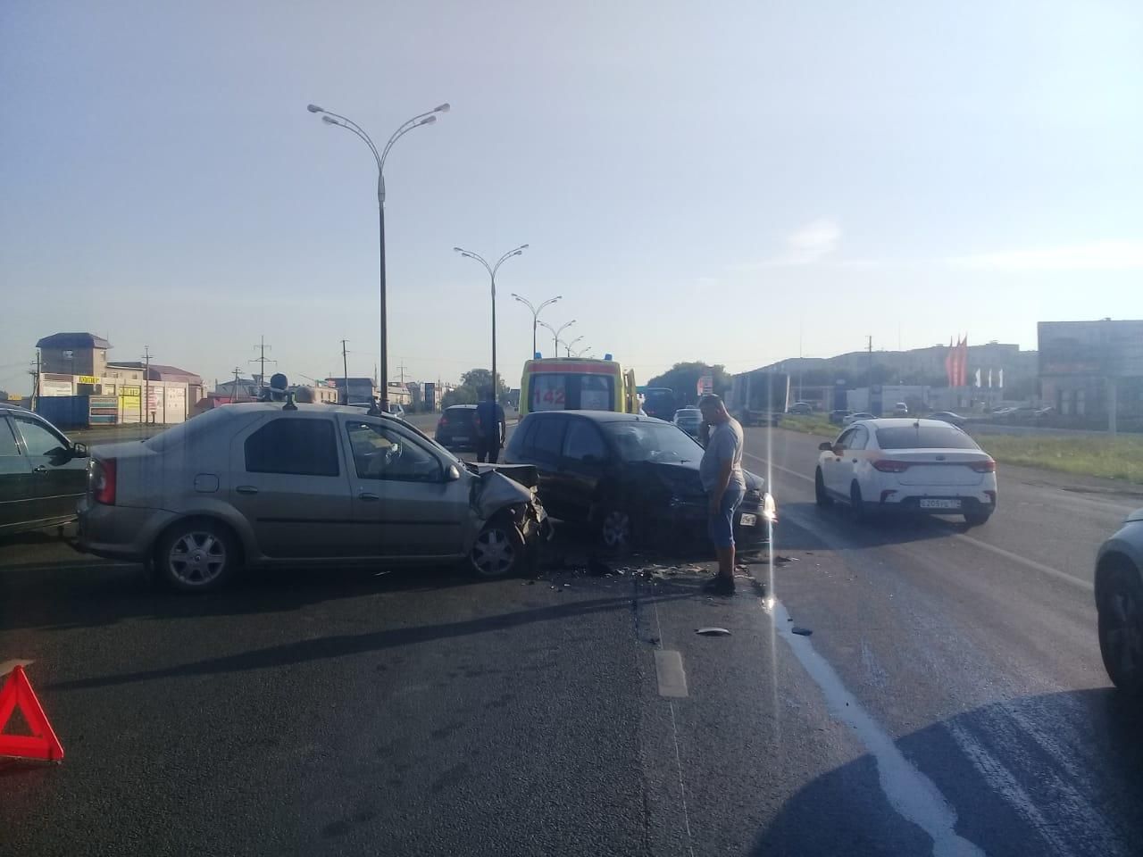 В воскресных ДТП в Челнах пострадали три человека, один из них ребенок |  09.08.2021 | Набережные Челны - БезФормата