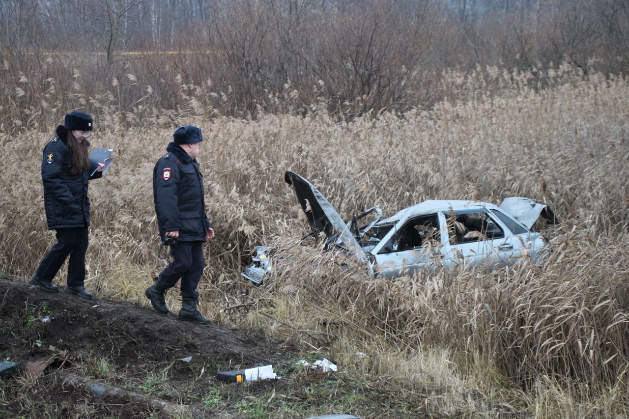 В Татарстане молодой водитель погиб в ДТП и всю ночь пролежал в кювете