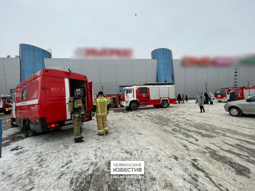 Появились фотографии с пожара в торговом центре «Омега» | 22.12.2022 |  Набережные Челны - БезФормата