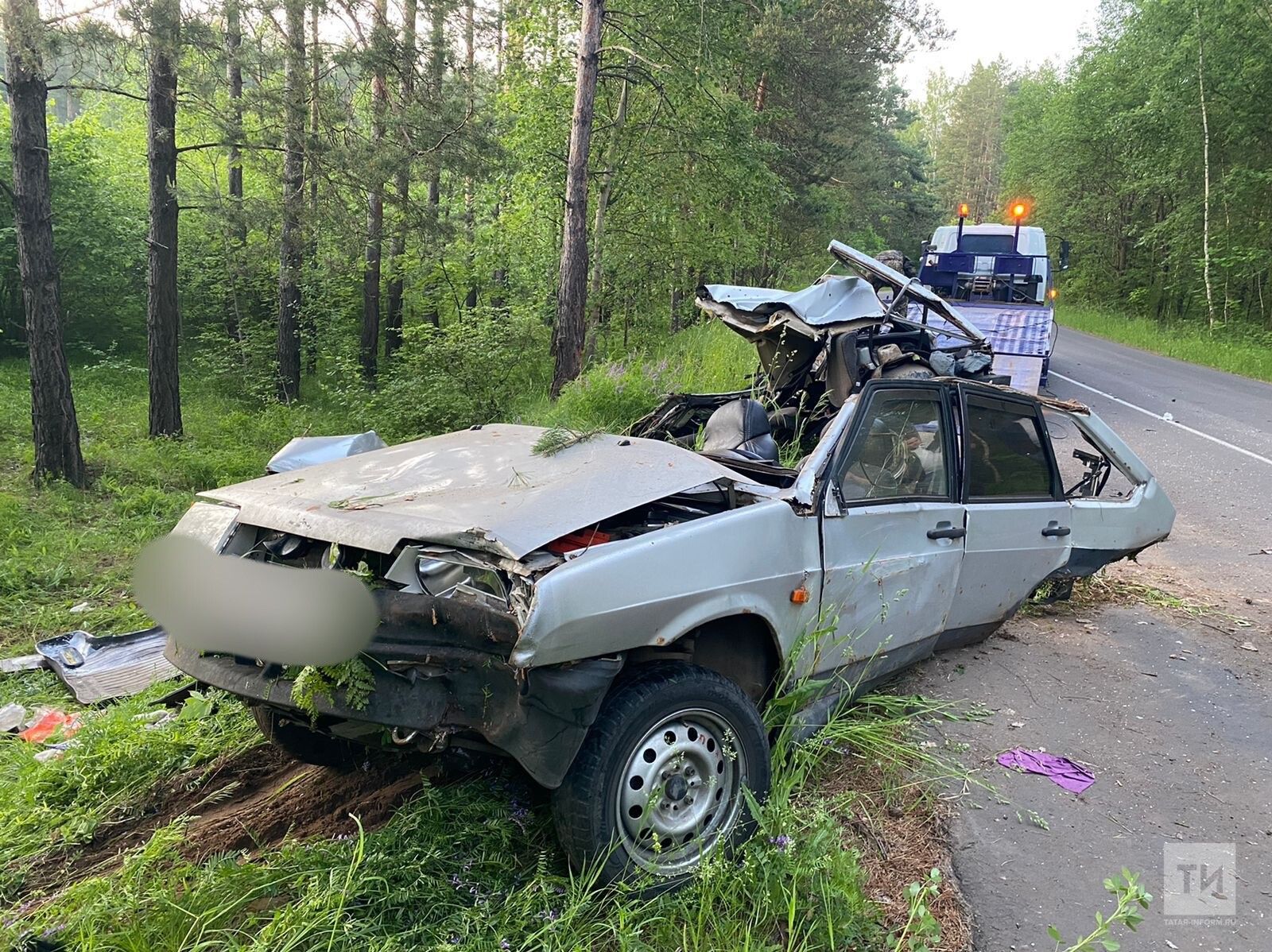 Автомобиль пьяного водителя под Челнами разорвало пополам | 19.06.2022 |  Набережные Челны - БезФормата