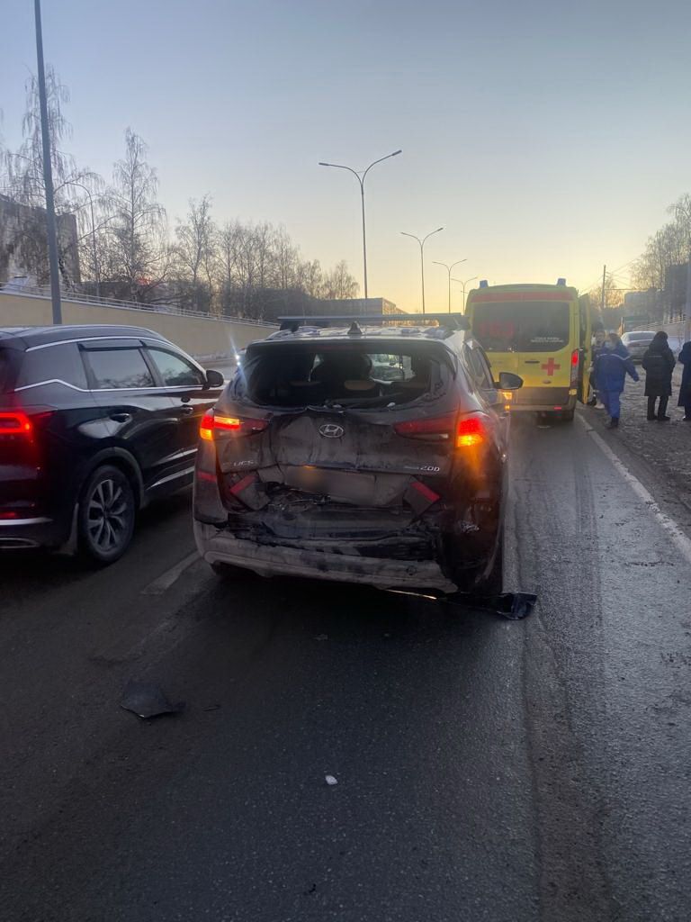 В Челнах молодая пассажирка пострадала в аварии с маршруткой | 17.01.2023 | Набережные  Челны - БезФормата