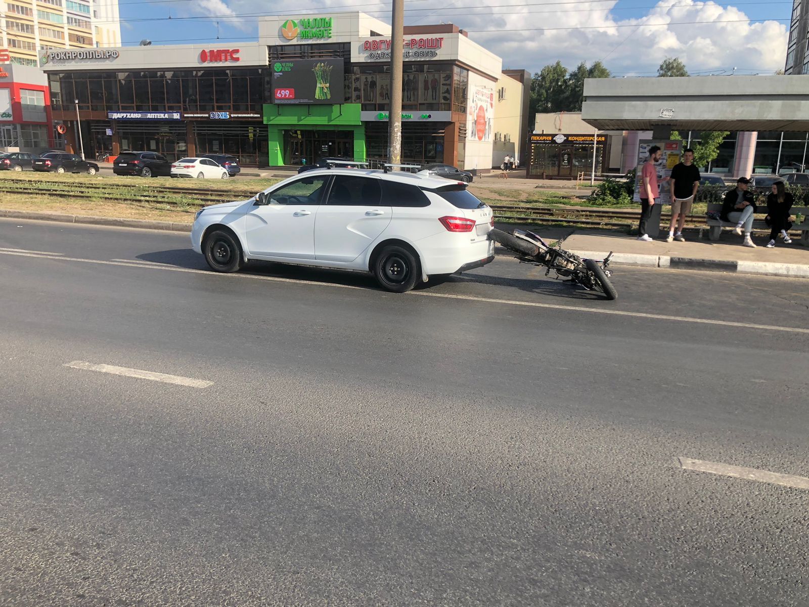 Авария мотоциклиста на набережной