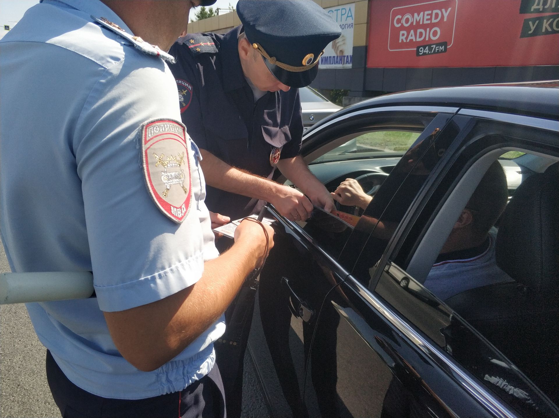 В Челнах за одно утро 30 водителей оштрафовали за тонировку | 19.07.2023 |  Набережные Челны - БезФормата