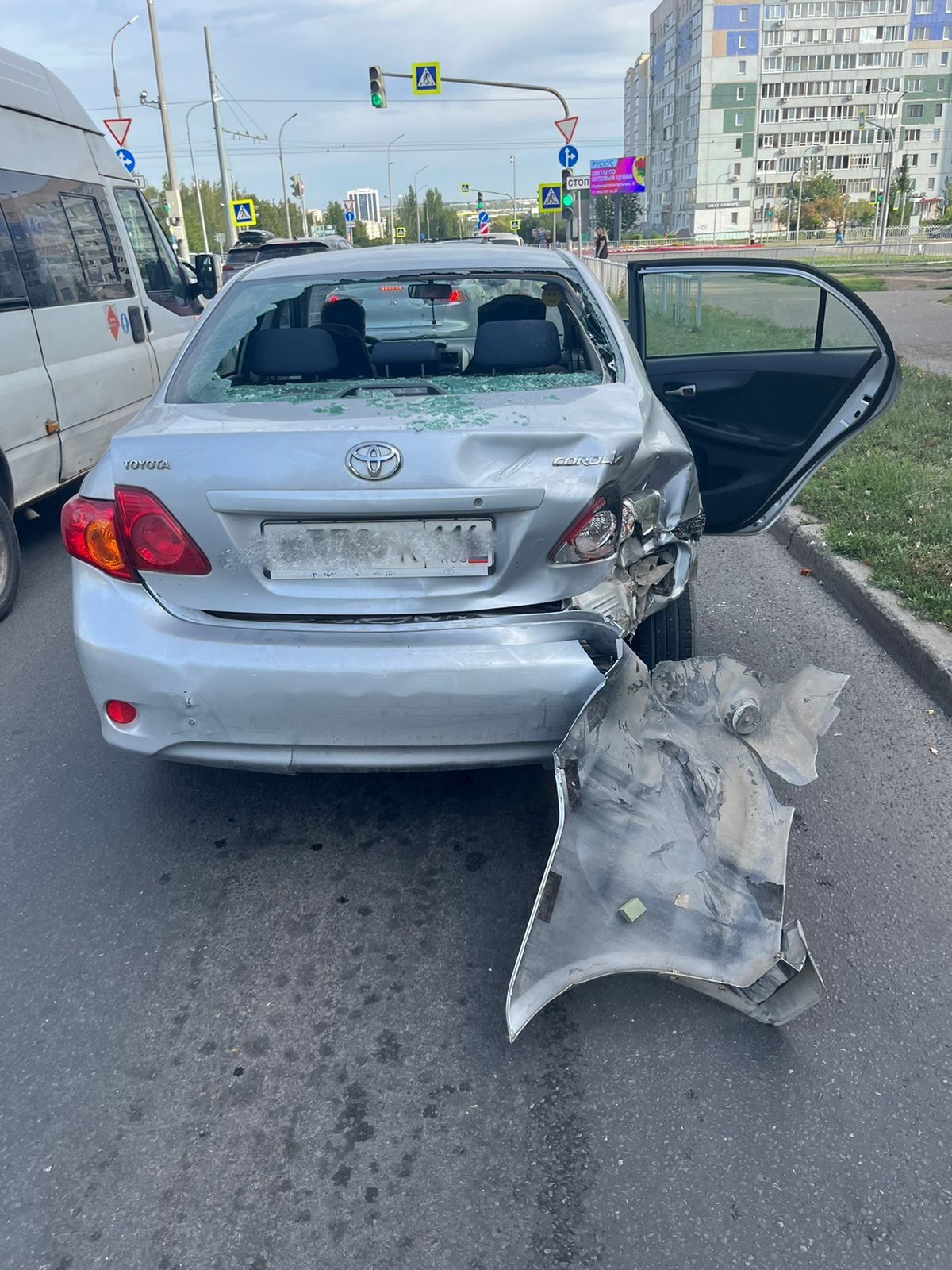 В Набережных Челнах автомобиль сбил мотоциклиста