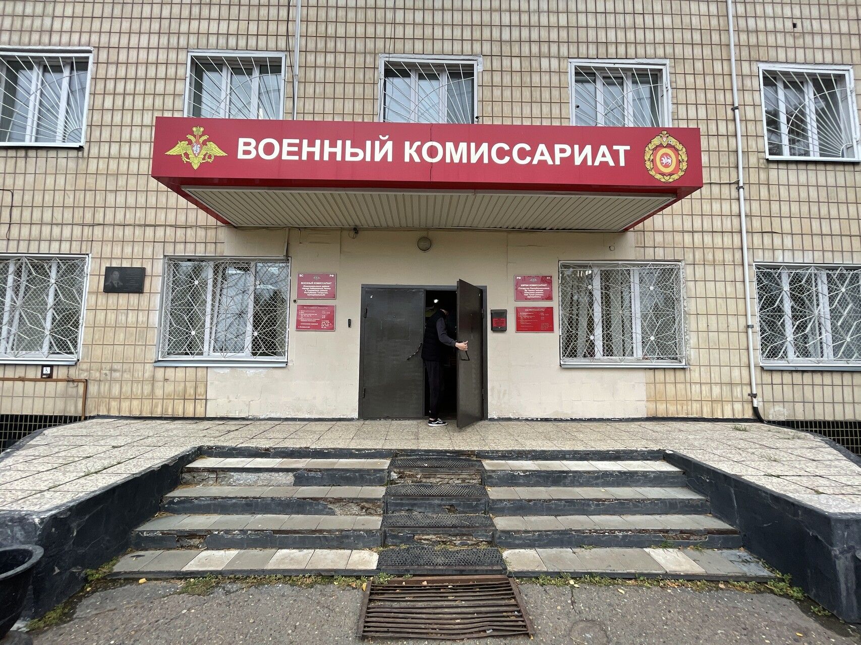 Срочная служба, как и в предыдущие годы, будет идти 12 месяцев