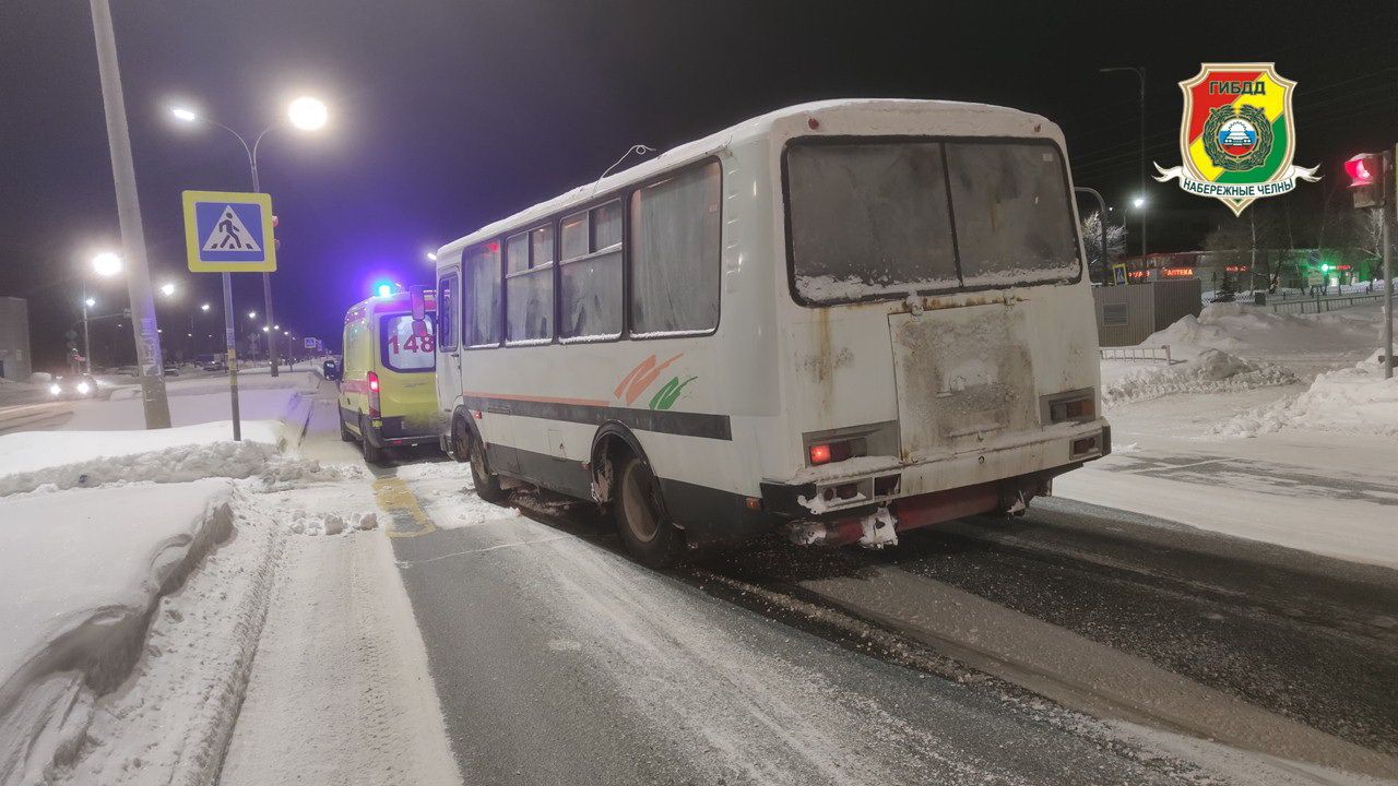 В Набережных Челнах автобус сбил пешехода