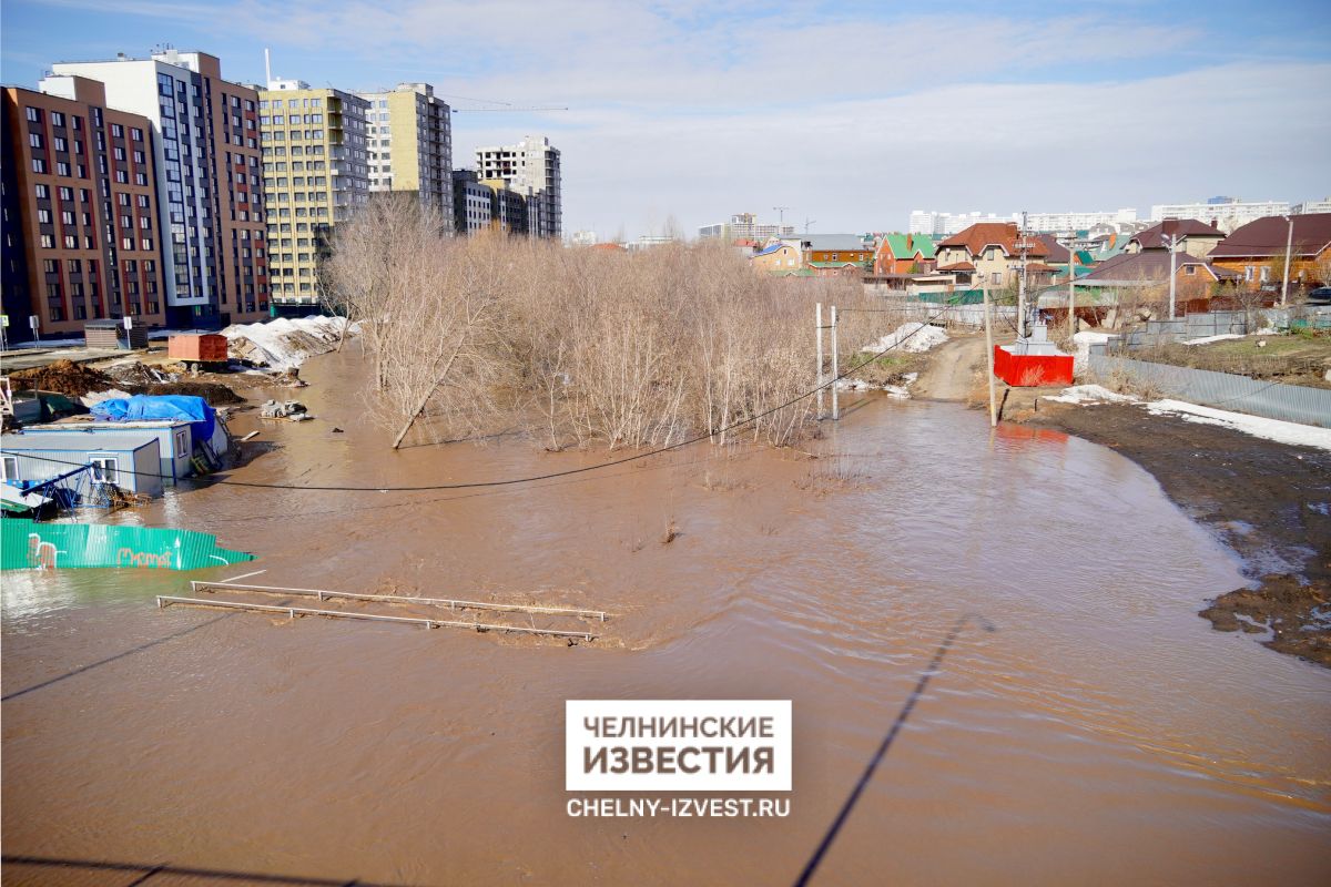 Жилой комплекс «Притяжение» в Челнах уходит под воду