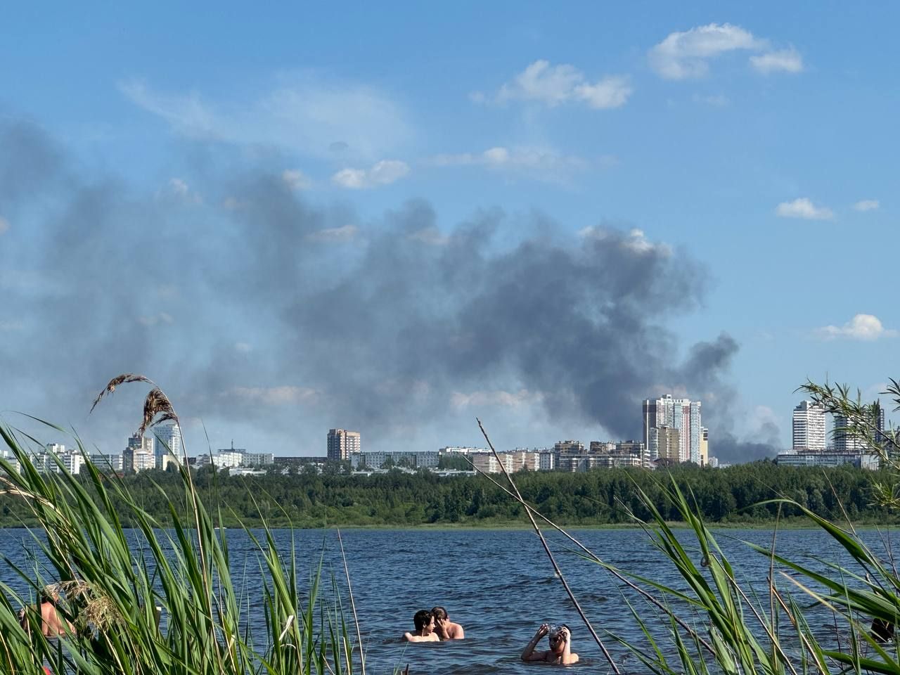 Второй раз за три дня: на территории ПЭК в Челнах вновь вспыхнула свалка