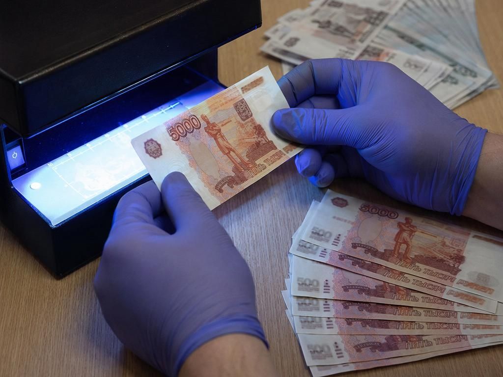 Чаще всего мошенники подделывали купюры номиналом 5000 рублей