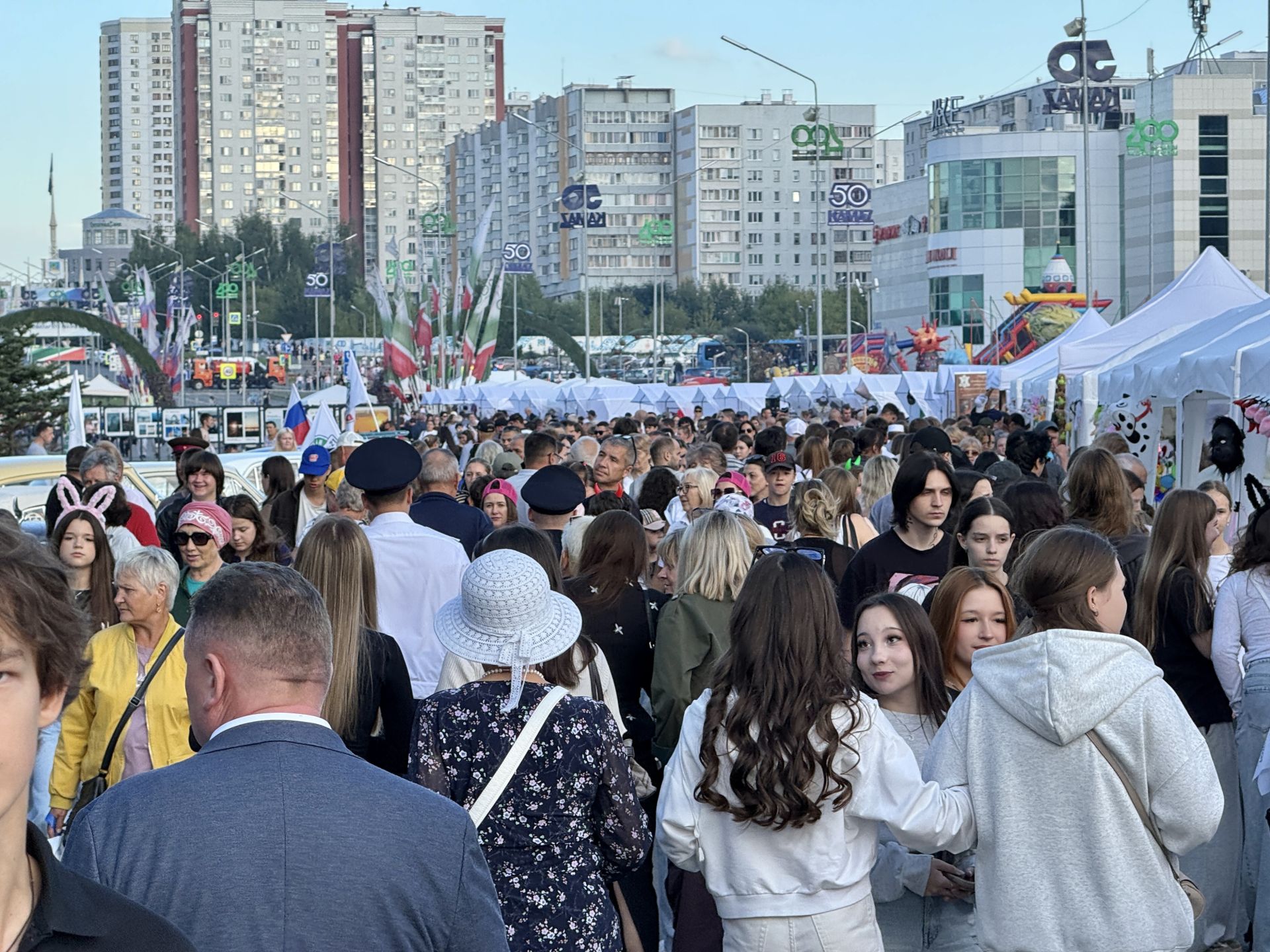 Местом праздника традиционно стали большой и малый майдан парка «Прибрежный»