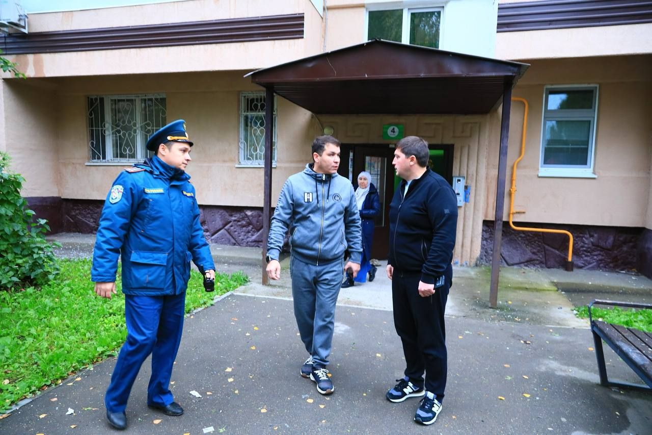 Жильцов дома в Нижнекамске разместили в школе