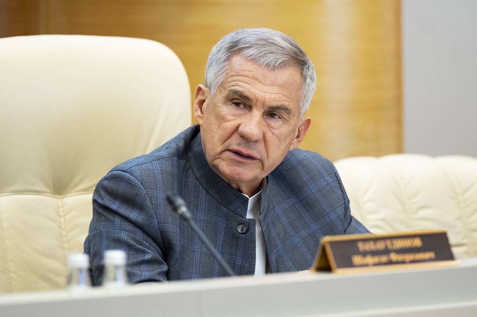 Нужно очень аккуратно подходить к расходным обязательствам, сказал раис РТ