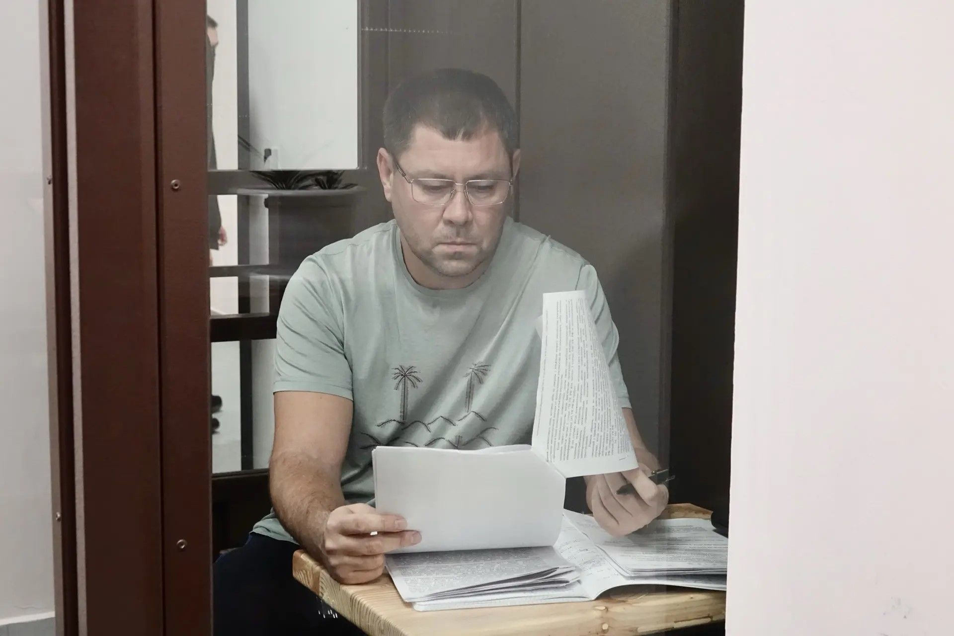 В отставку Фамзов ушел летом прошлого года