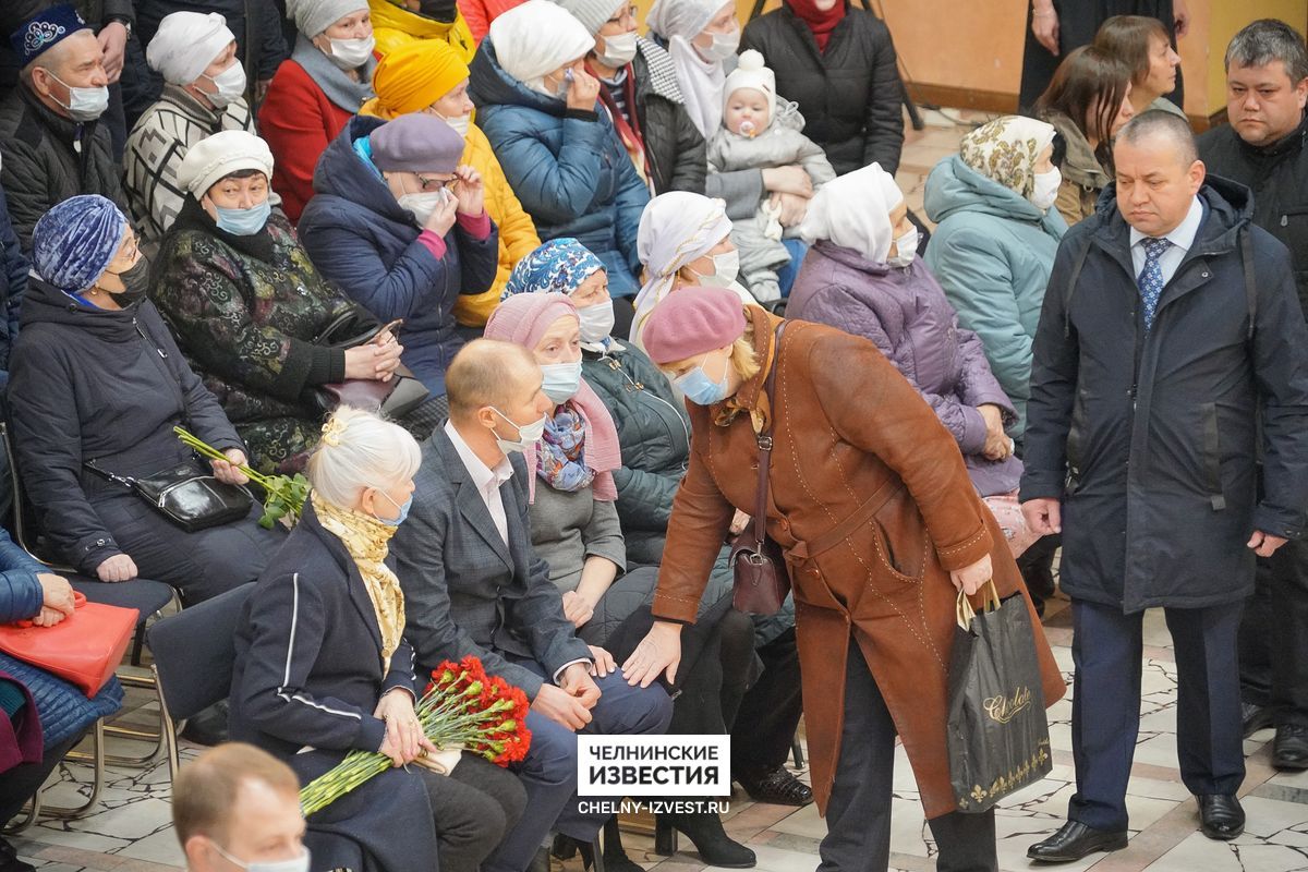 В Набережных Челнах простились с главой Центрального района