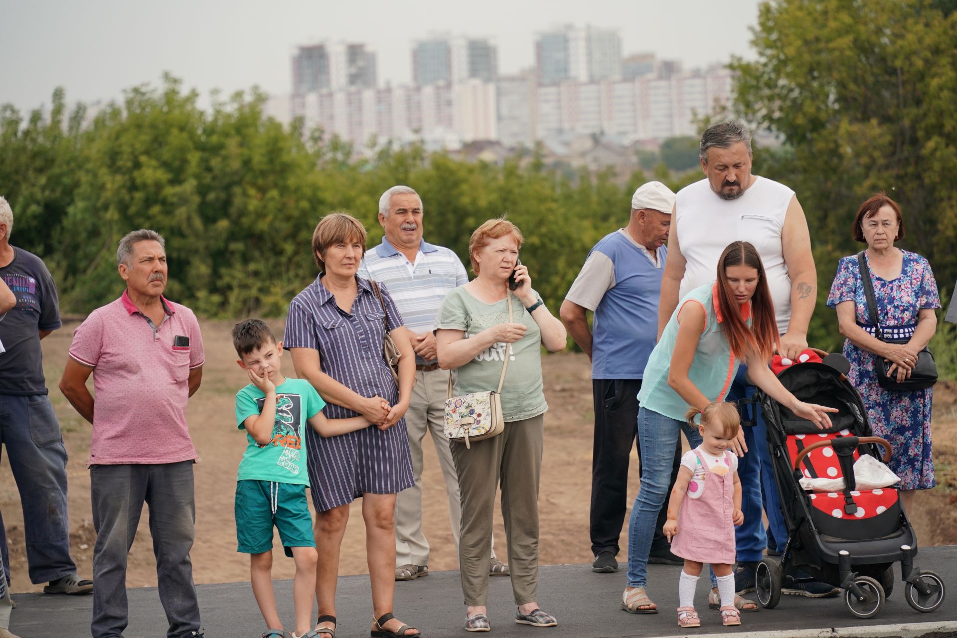 В Набережных Челнах торжественно открыли движение по мосту на улице Гостева