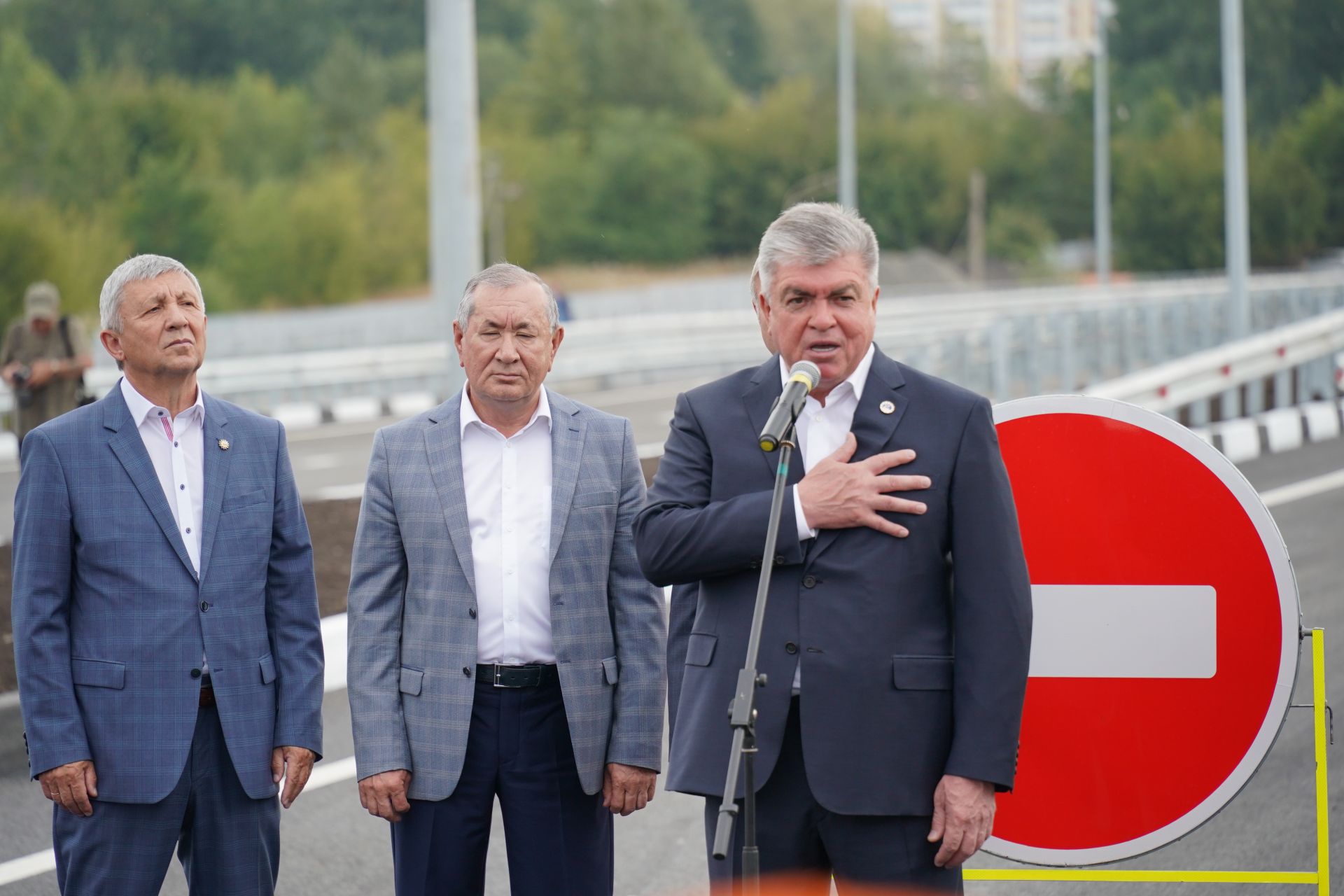 В Набережных Челнах торжественно открыли движение по мосту на улице Гостева