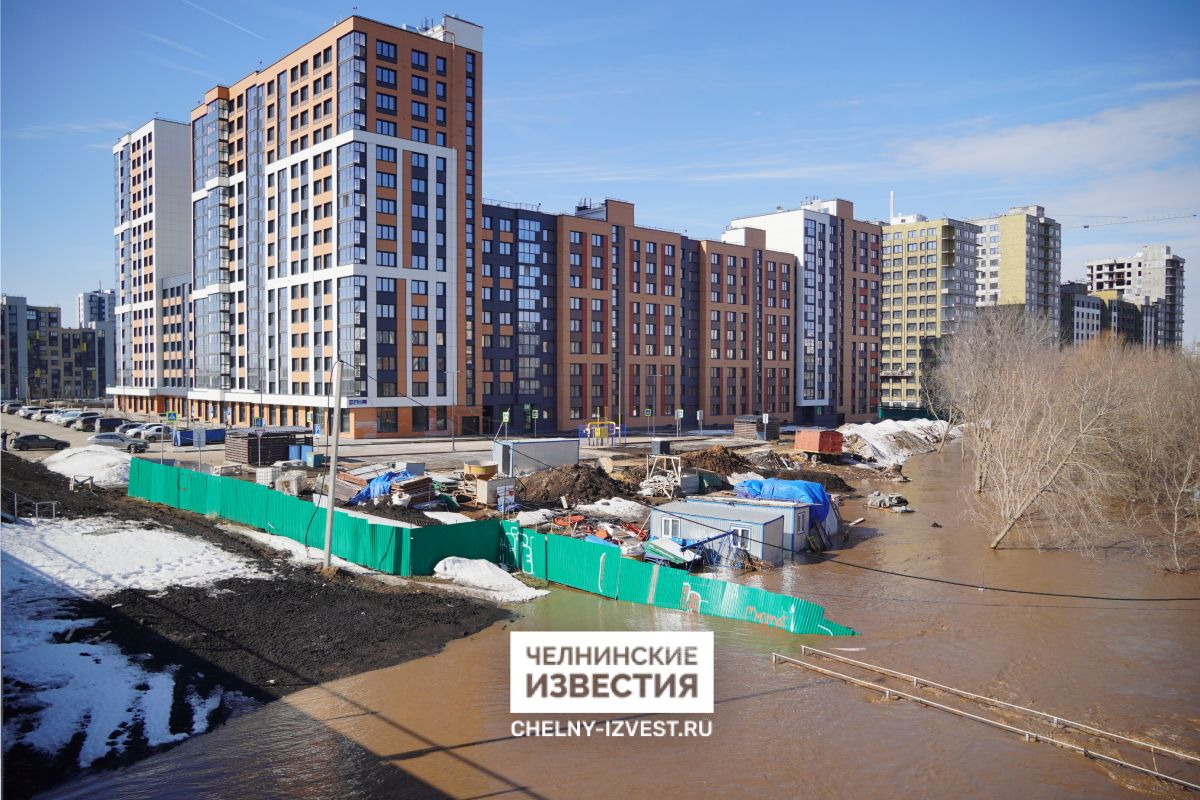 Жилой комплекс «Притяжение» в Челнах уходит под воду