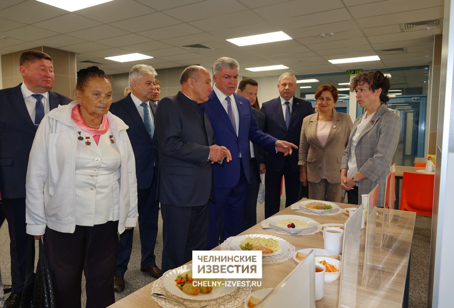 В День знаний в Набережных Челнах открыли новую школу