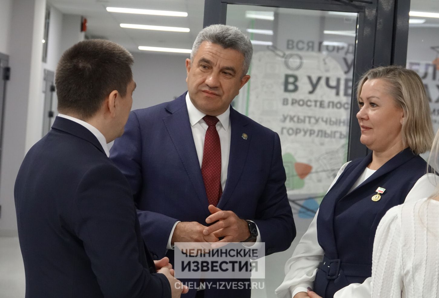 Глава Минобразования Татарстана открыл в Замелекесье многопрофильную школу