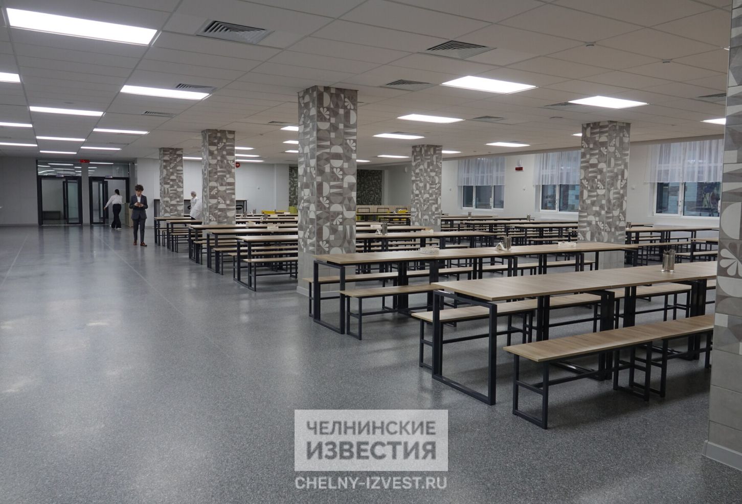 Глава Минобразования Татарстана открыл в Замелекесье многопрофильную школу