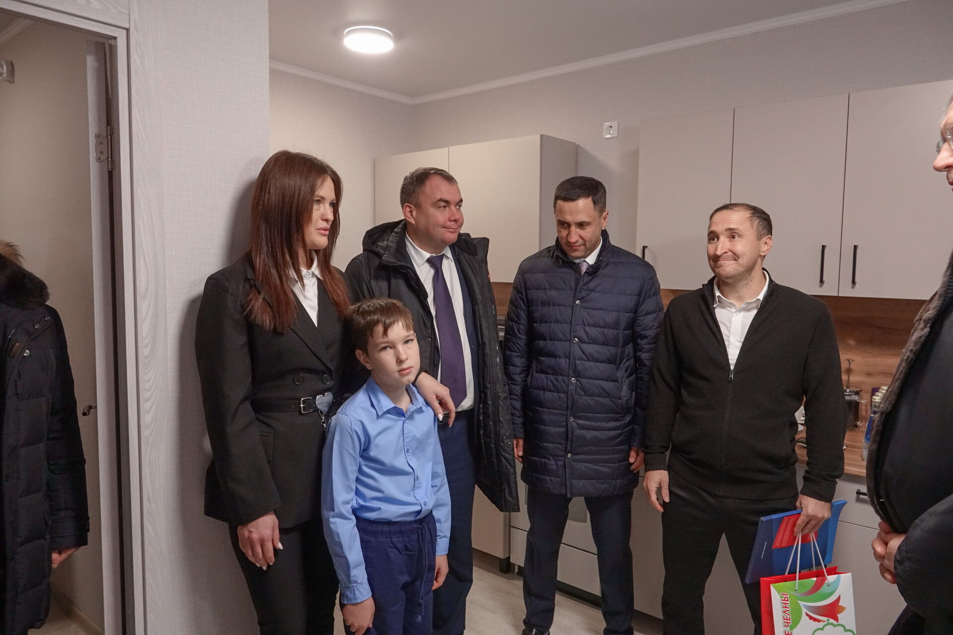 Новогоднее чудо: камазовцы получили ключи от квартир в арендном доме