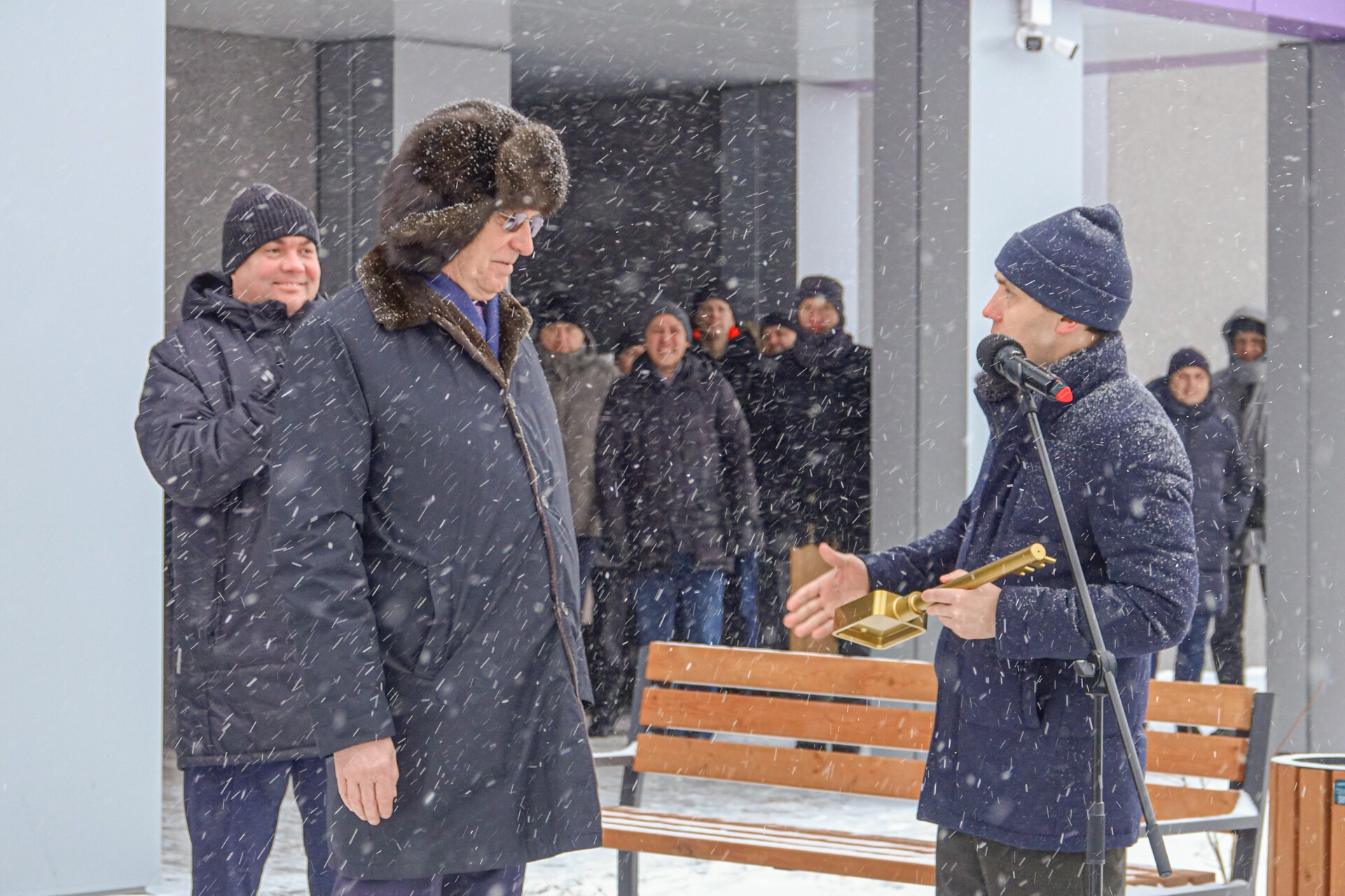 Новогоднее чудо: камазовцы получили ключи от квартир в арендном доме