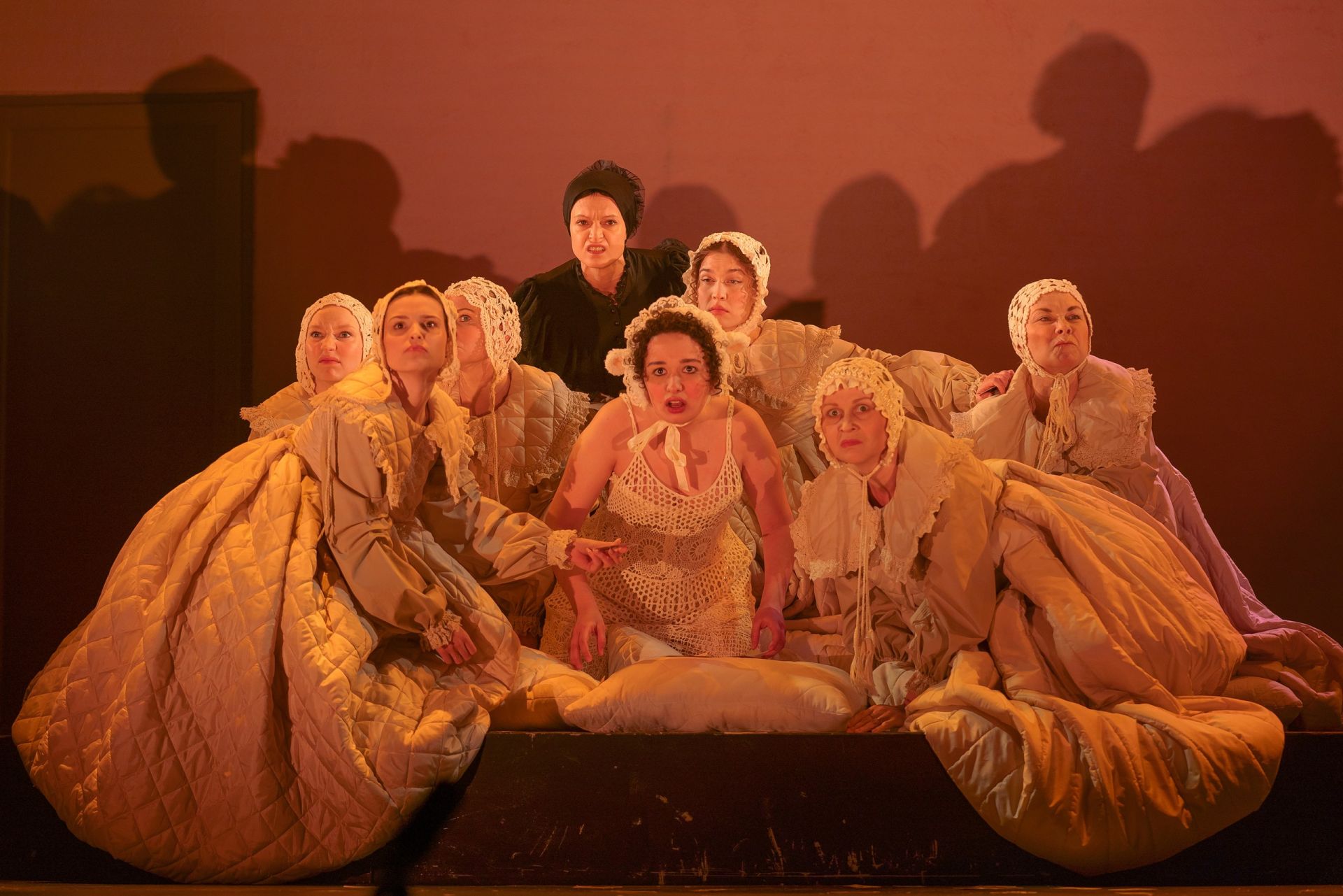 В Челнах премьера «Женитьбы» прошла под  ритмы группы «АBBA»