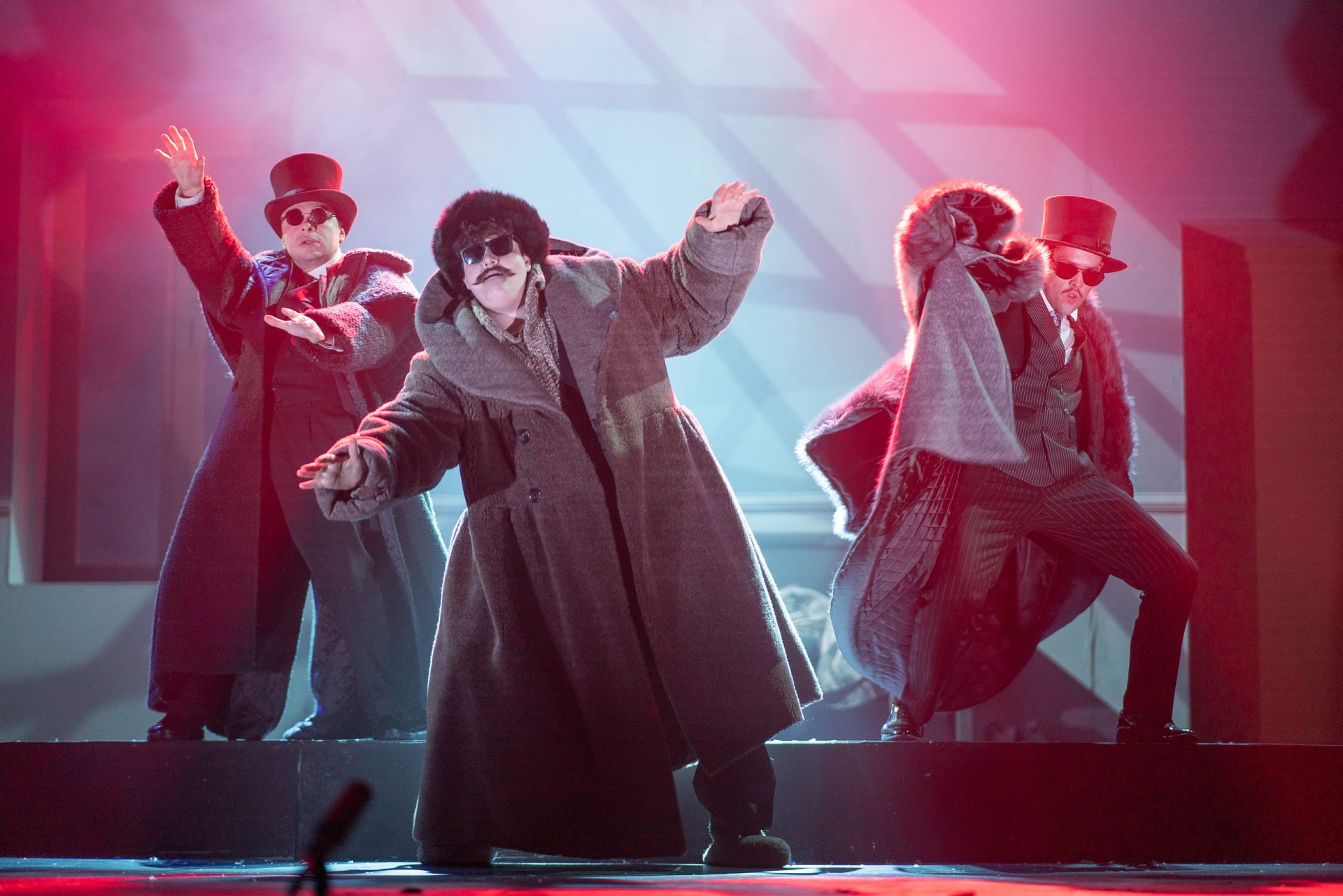 В Челнах премьера «Женитьбы» прошла под  ритмы группы «АBBA»