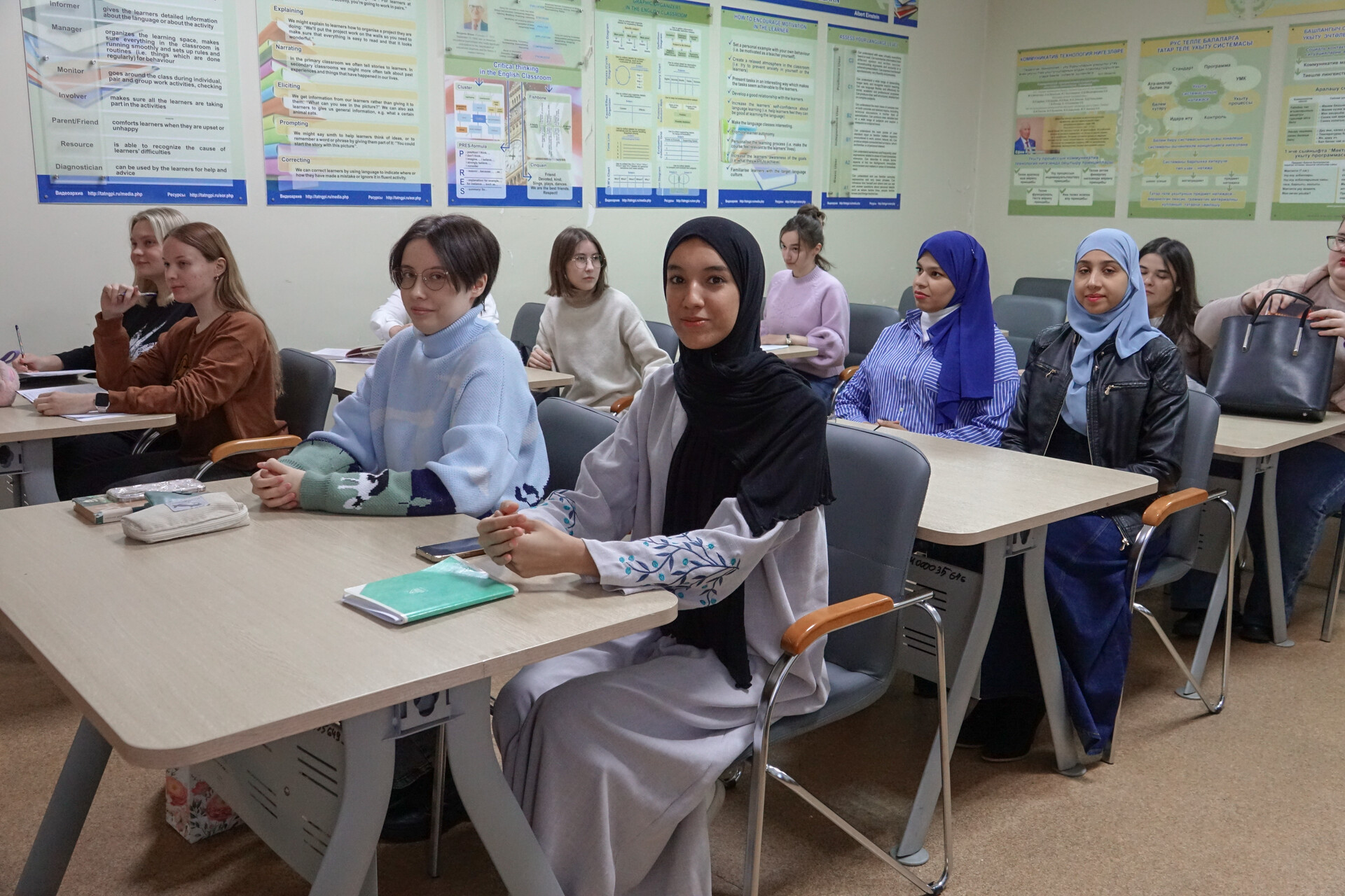 «Нравятся слова «өчпочмак» и «пельмени»: студентки из Алжира приехали в Челны по обмену