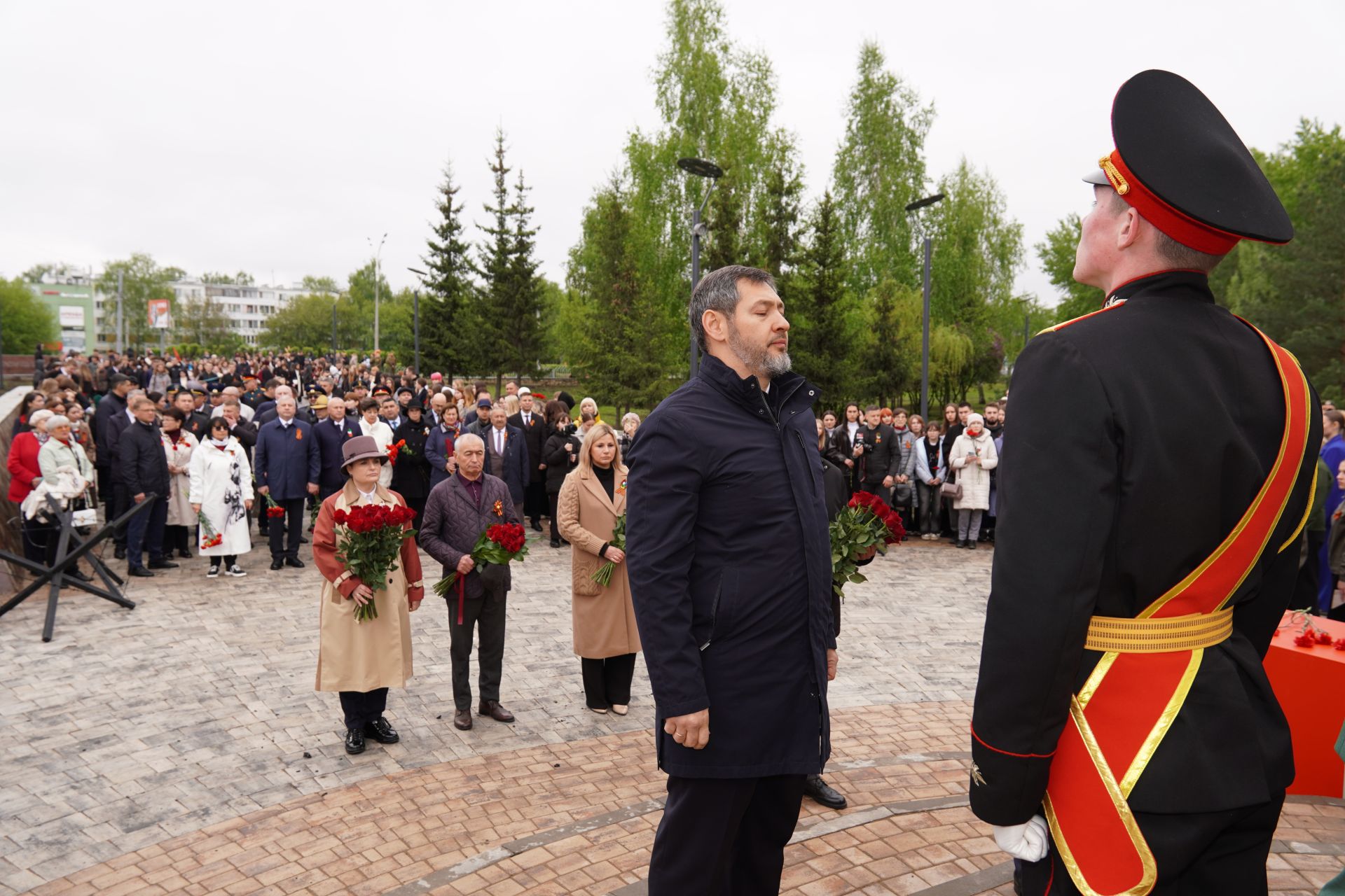 Большой фоторепортаж: как в Челнах отпраздновали День Победы