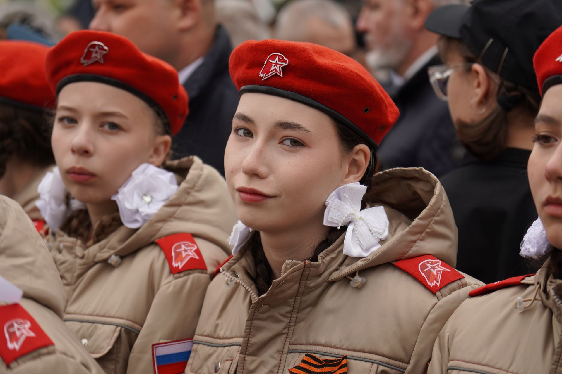 Большой фоторепортаж: как в Челнах отпраздновали День Победы