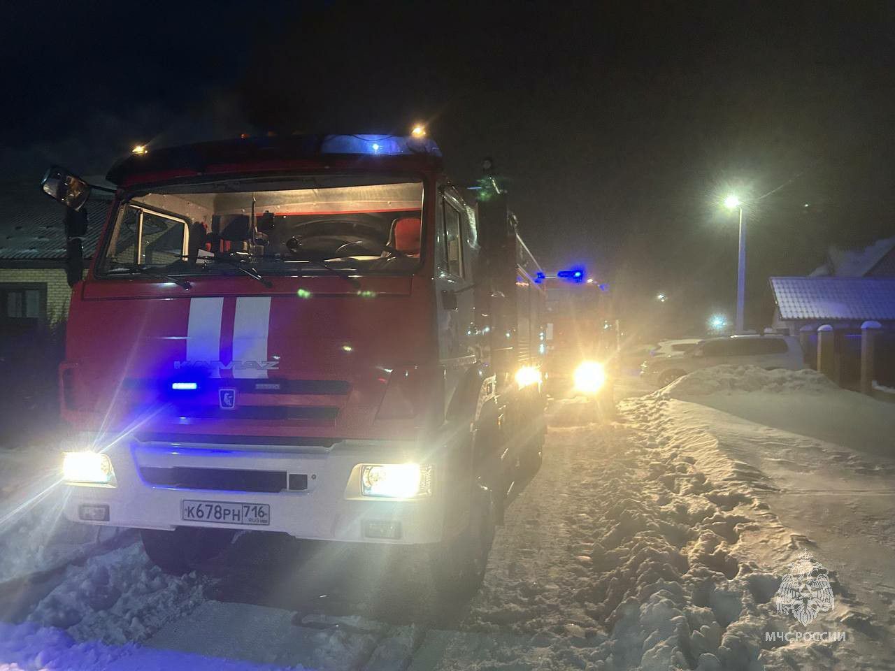 Под Челнами на Рождество выгорели баня и хозпостройки