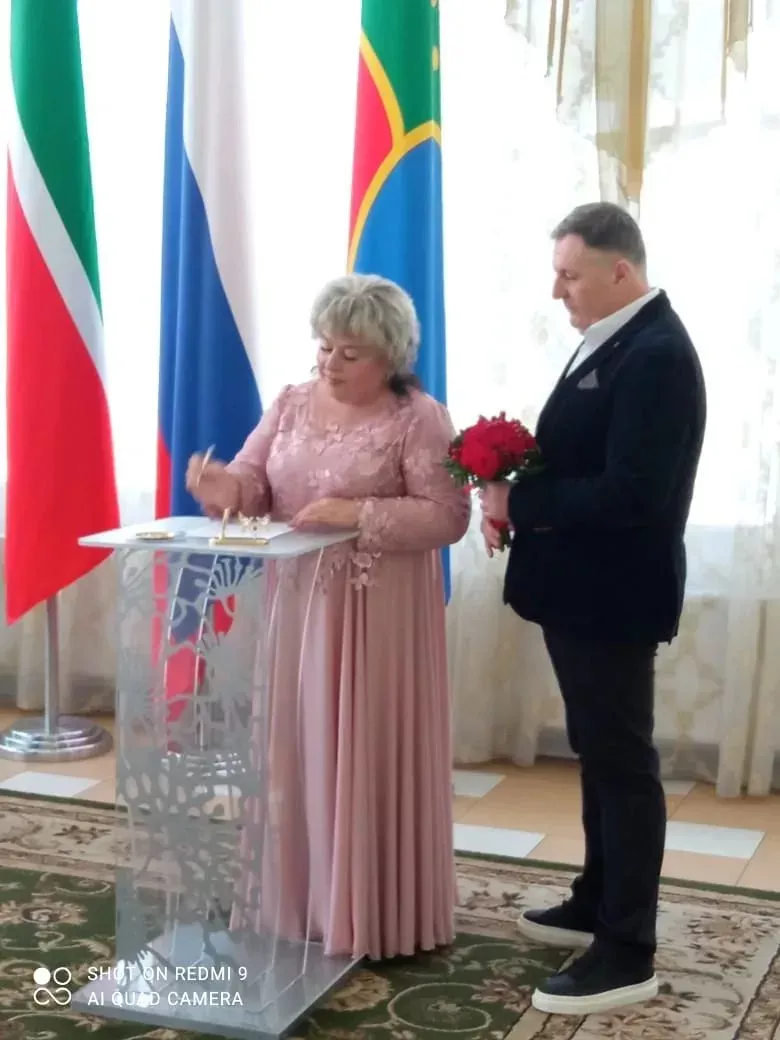 Любовь 60+: как челнинка с 4 детьми нашла счастье в интернете