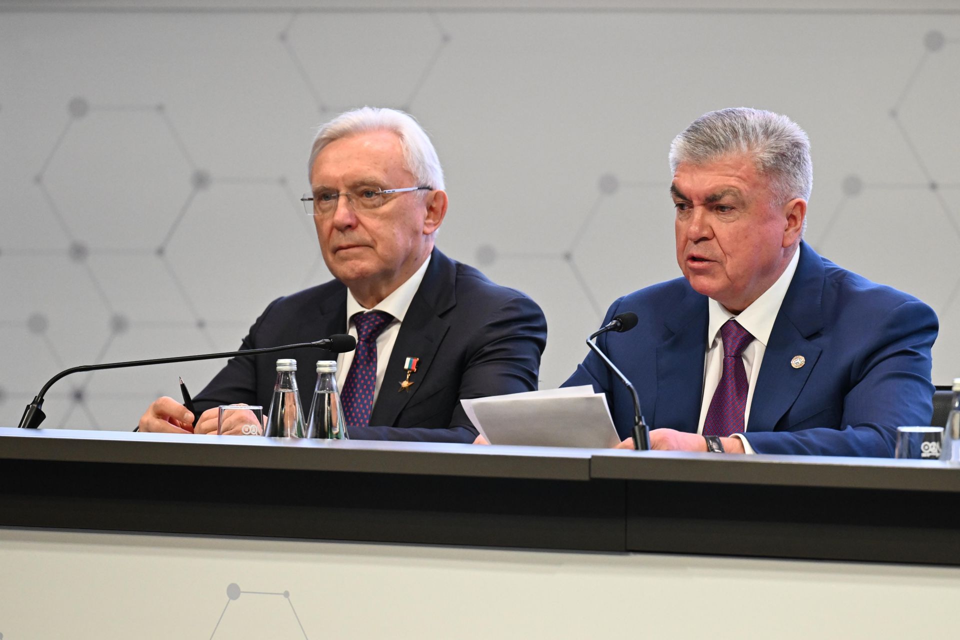 Минниханов в Челнах: «Без трамвая нельзя, без медицинских кадров невозможно!»