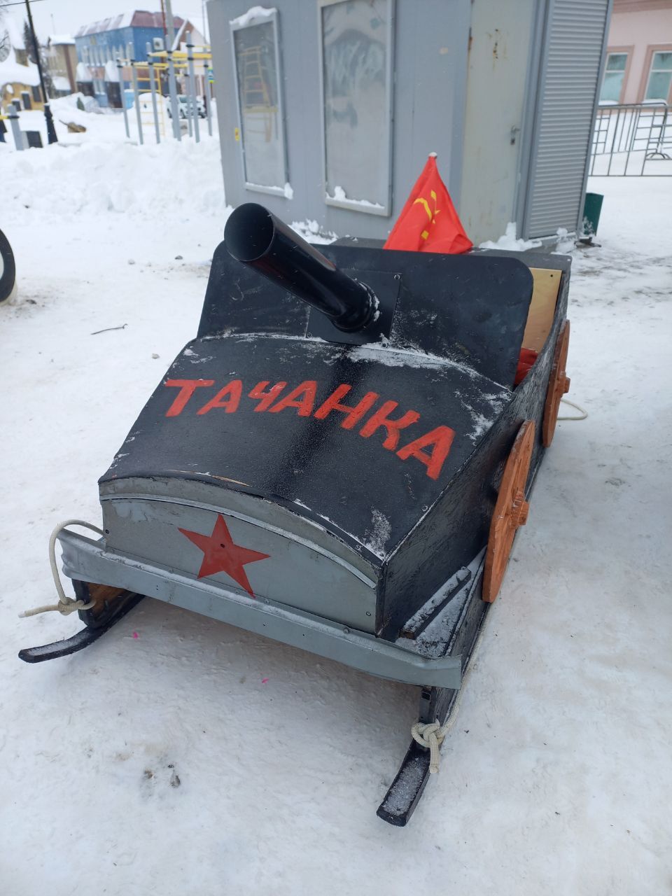 Фото: чем удивил челнинцев фестиваль креативных санок в Мамадыше