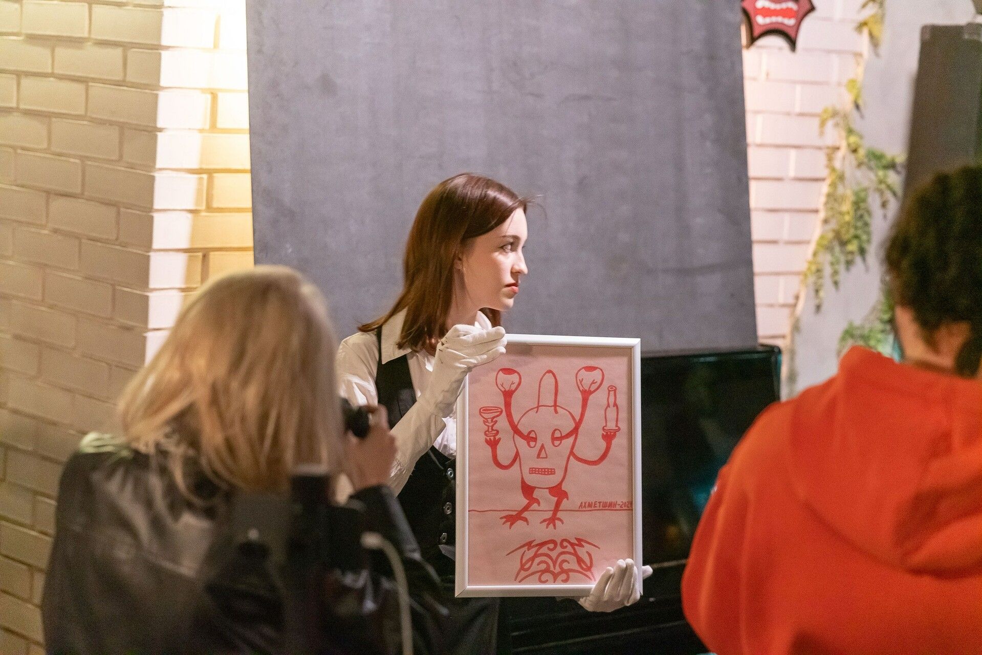 На аукционе в Челнах продали картину, выросшую в цене почти в 100 раз