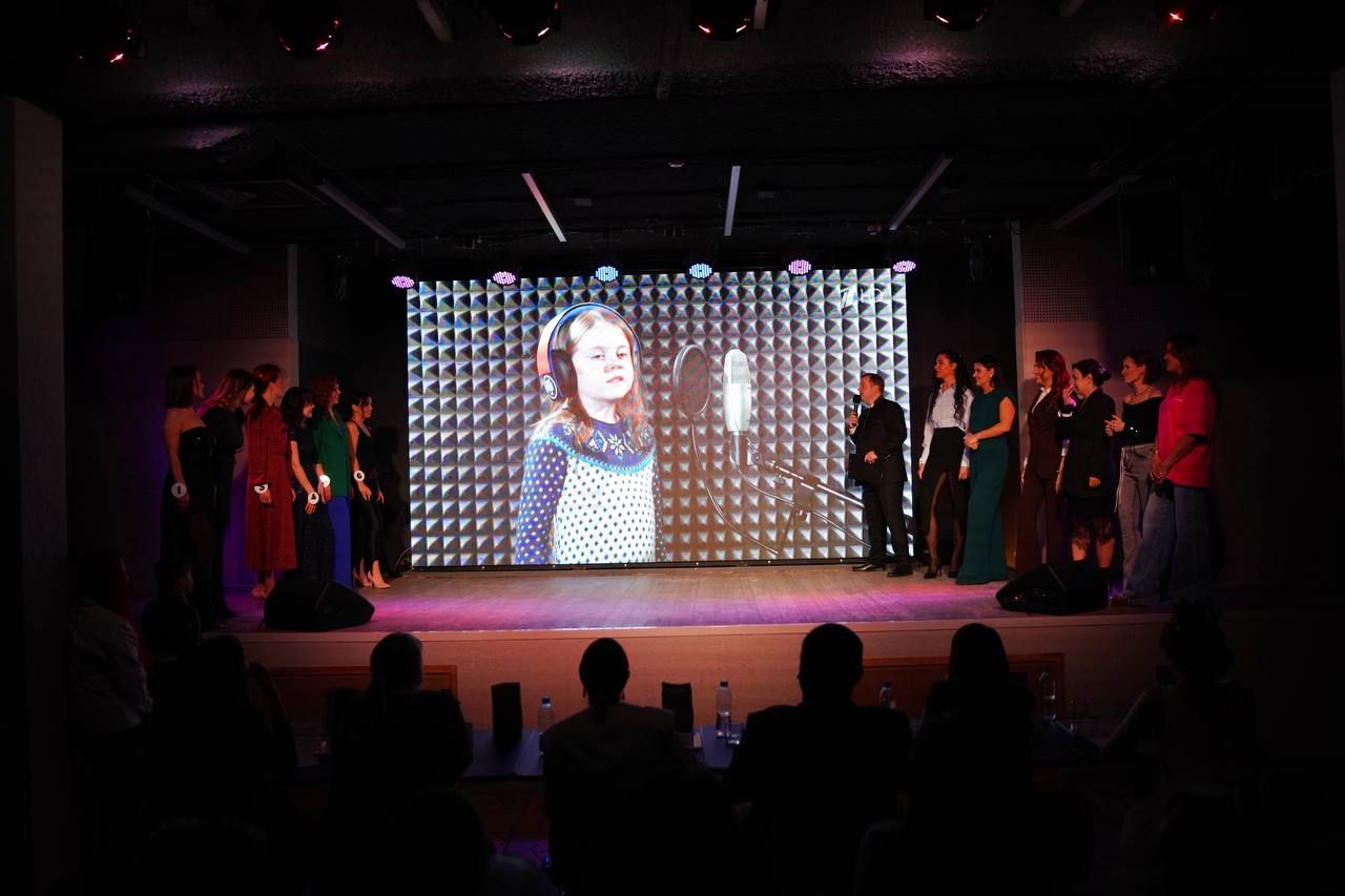 Мама четверых сыновей стала победительницей конкурса «Леди мама-2026»