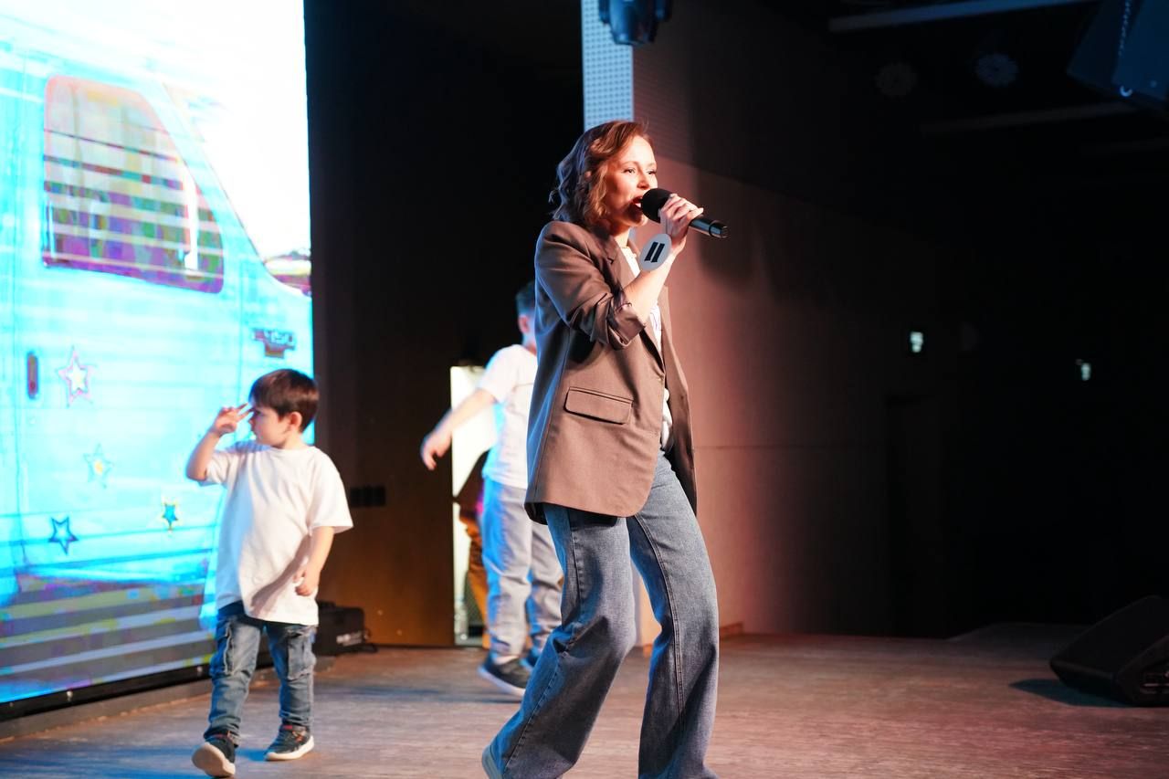 Мама четверых сыновей стала победительницей конкурса «Леди мама-2026»