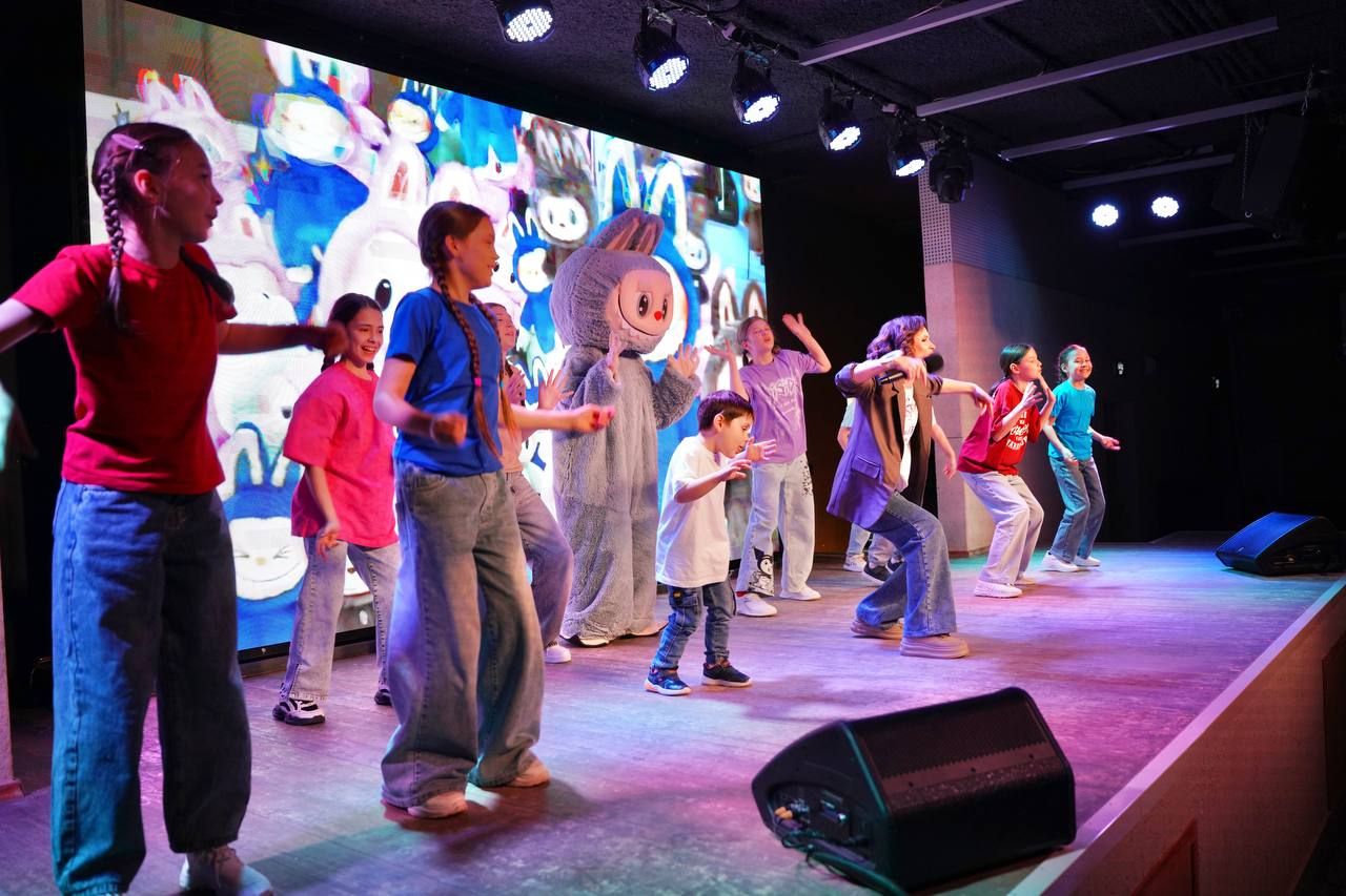 Мама четверых сыновей стала победительницей конкурса «Леди мама-2026»