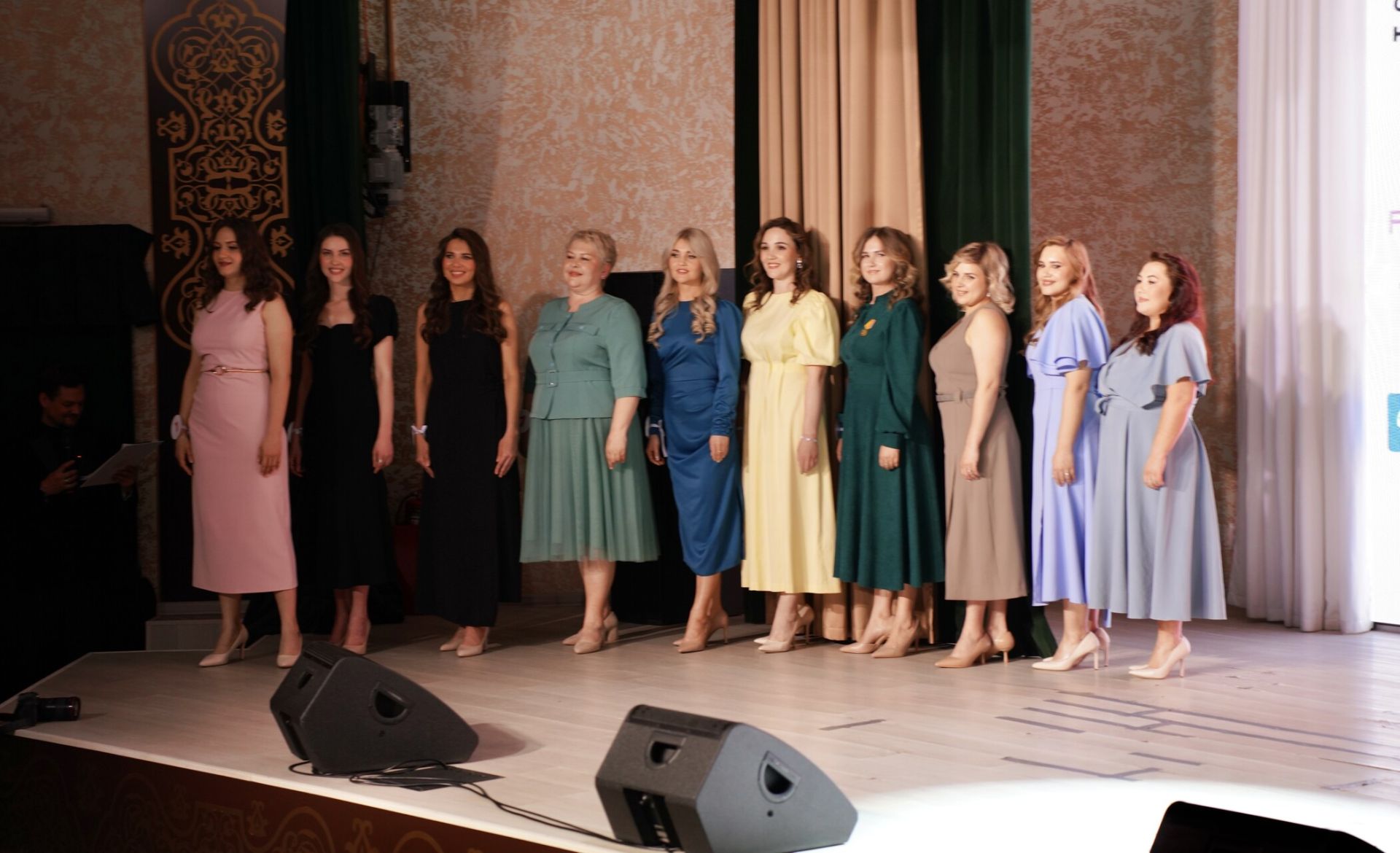 «Женщина великого духа»: в Челнах выбрали самую сильную маму и жену