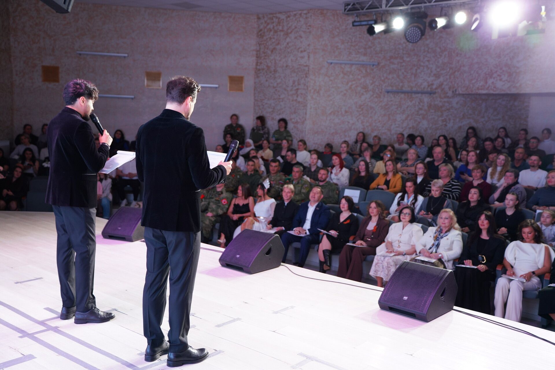 «Женщина великого духа»: в Челнах выбрали самую сильную маму и жену