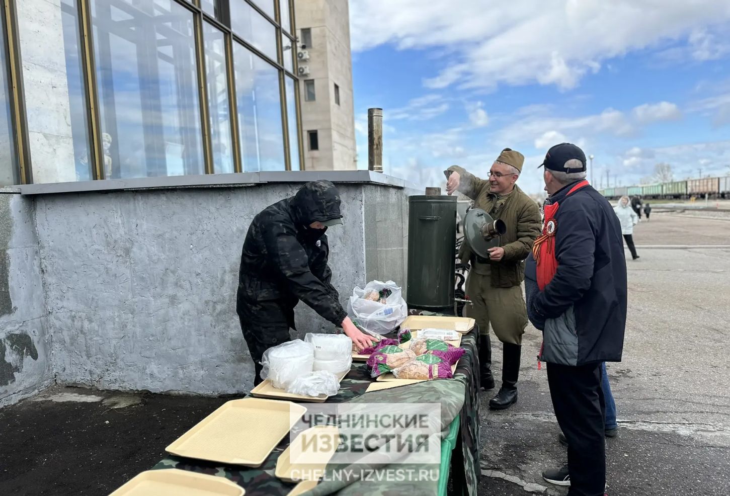 Фото: в Набережные Челны прибыл «Паровоз Победы»