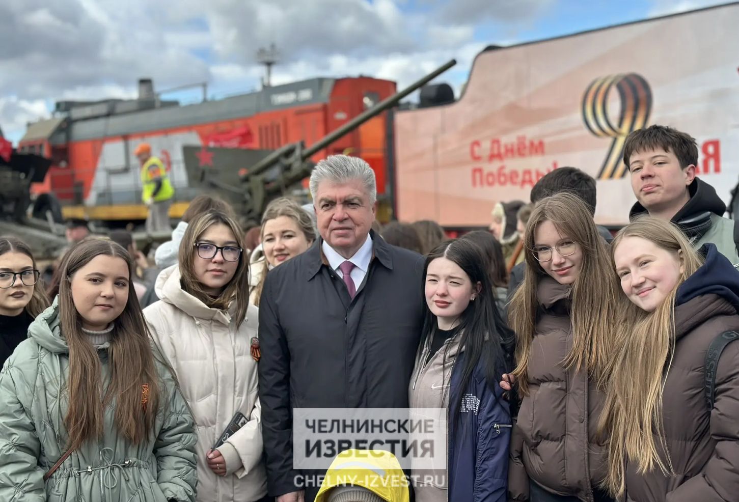 Фото: в Набережные Челны прибыл «Паровоз Победы»