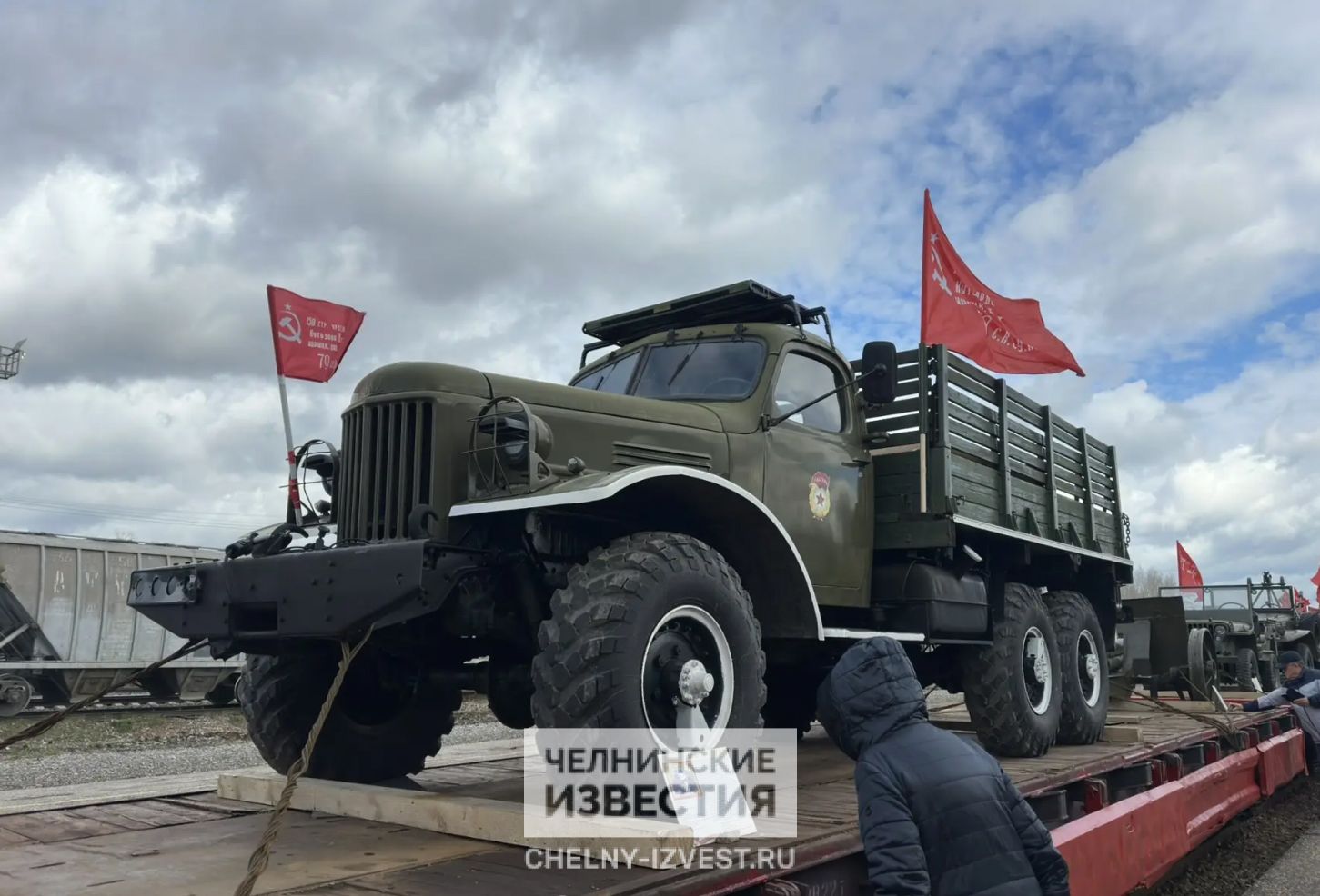 Фото: в Набережные Челны прибыл «Паровоз Победы»