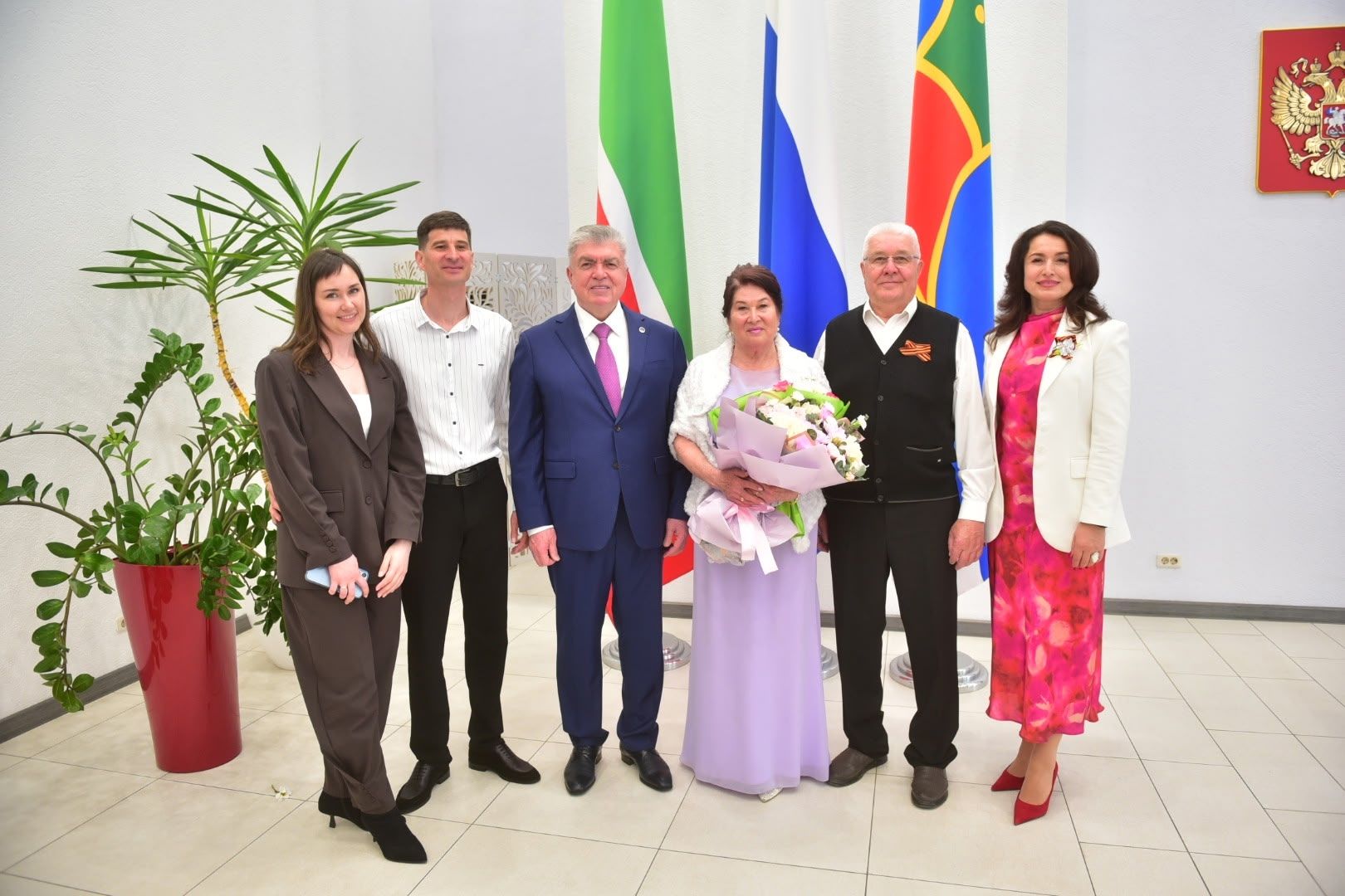 Фото: 15 пар отметили золотую свадьбу во Дворце торжеств Челнов