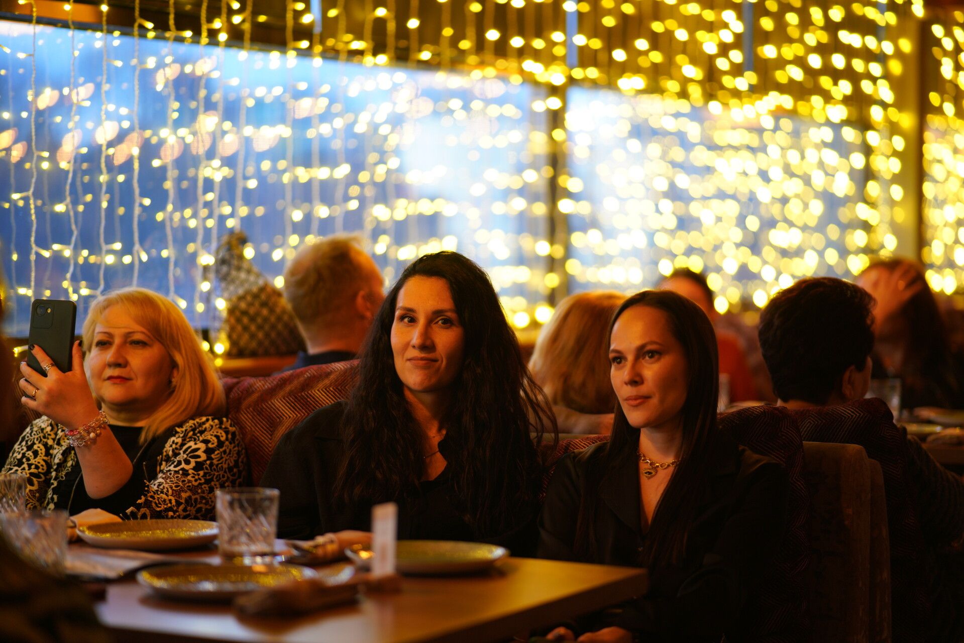 «Хрустальные принцессы»: в Челнах прошел показ мод среди девочек-инвалидов