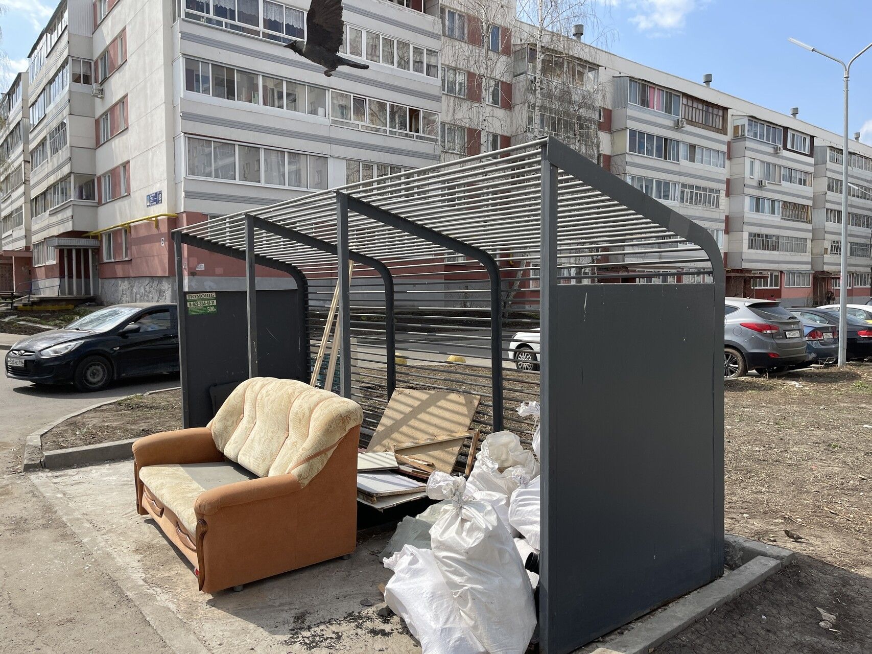 Челны оказались в тройке городов с самыми замусоренными контейнерными площадками