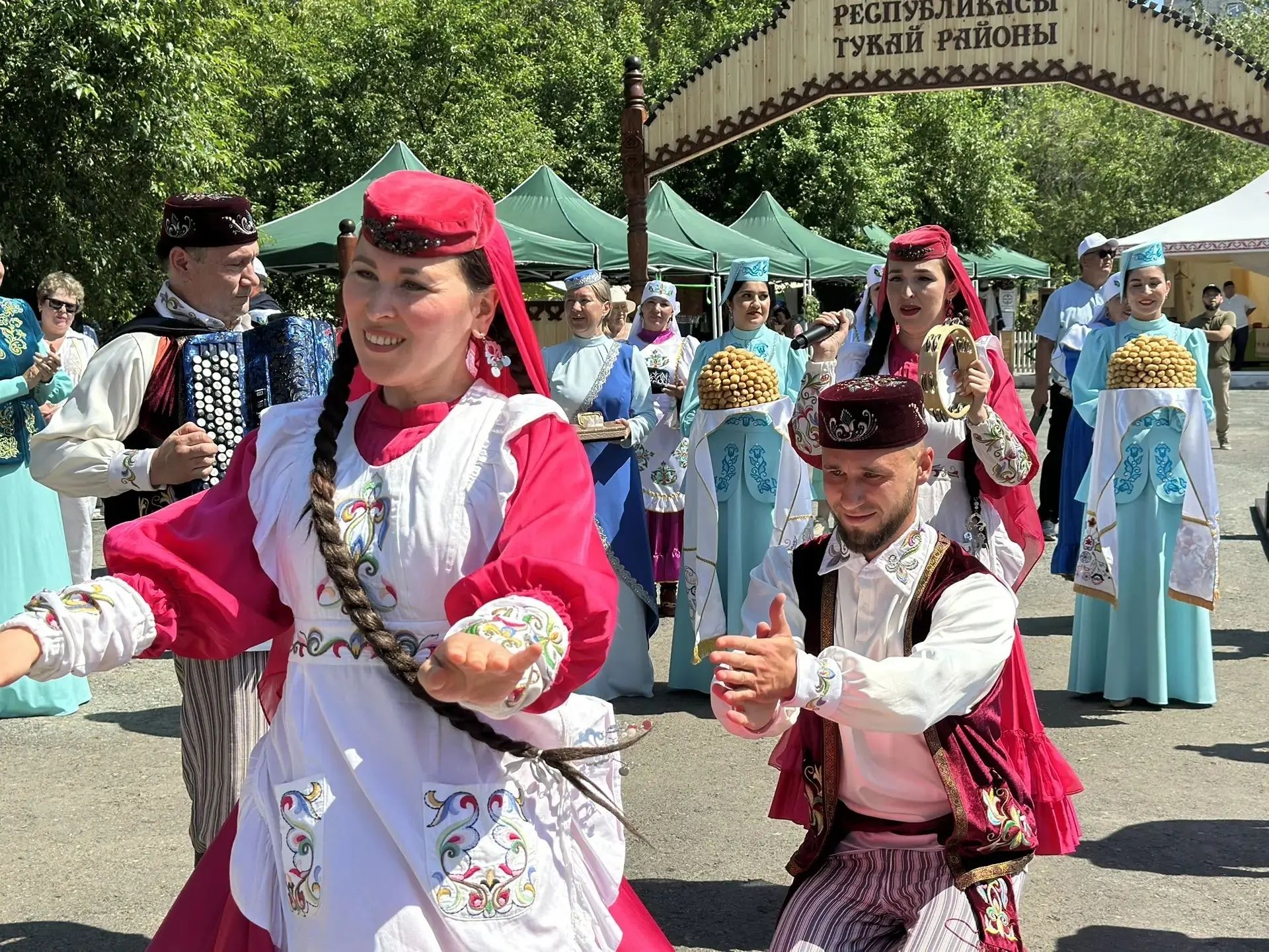 Самовары и мини-пасека: чем удивил гостей Сабантуя в Тюмени Тукаевский район