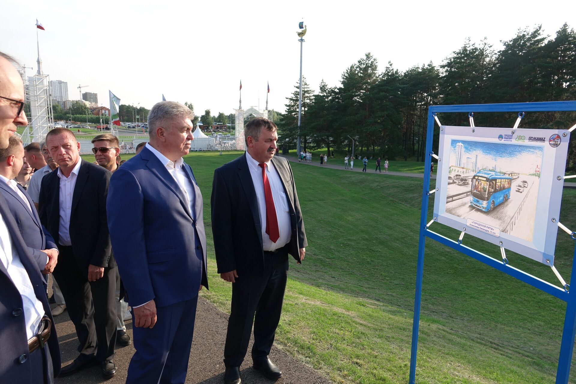 За «Москвич» поборются: как в Челнах стартовал конкурс лучших водителей автобусов